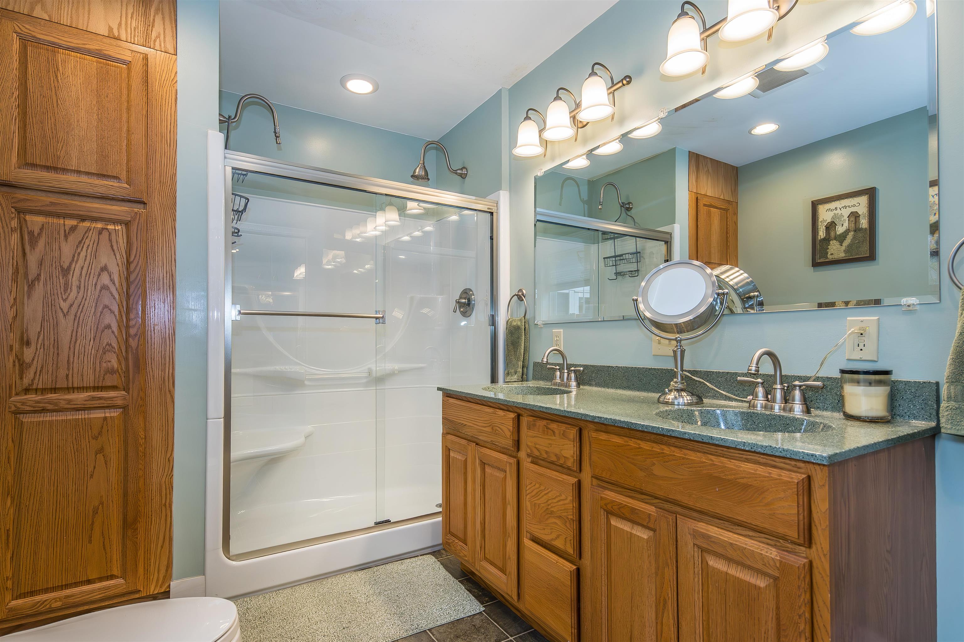 848, 882, 826 Blue Star Drive Property Photo 13