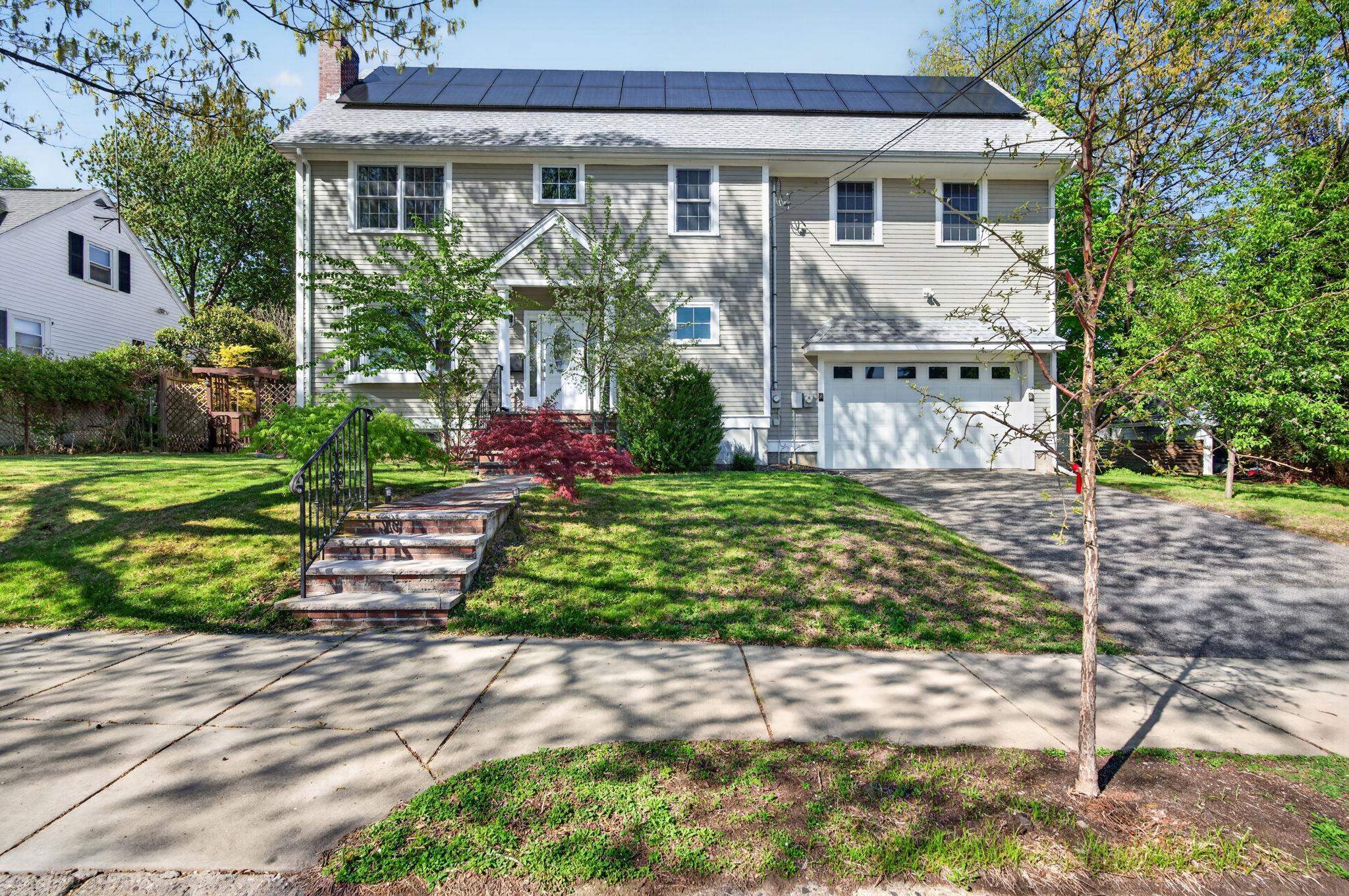 182 Adams Avenue