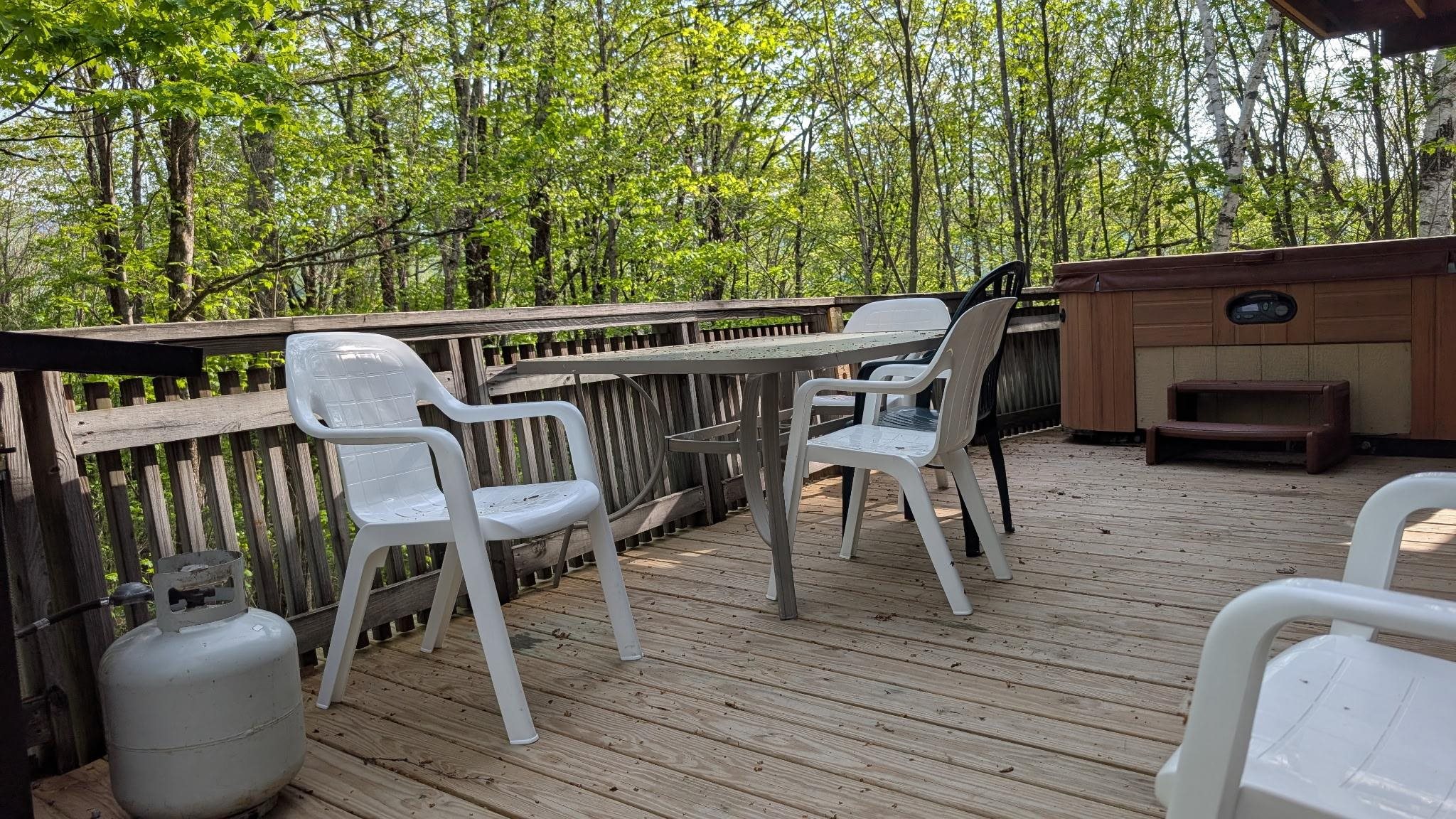 303 Winding Way Property Photo 6