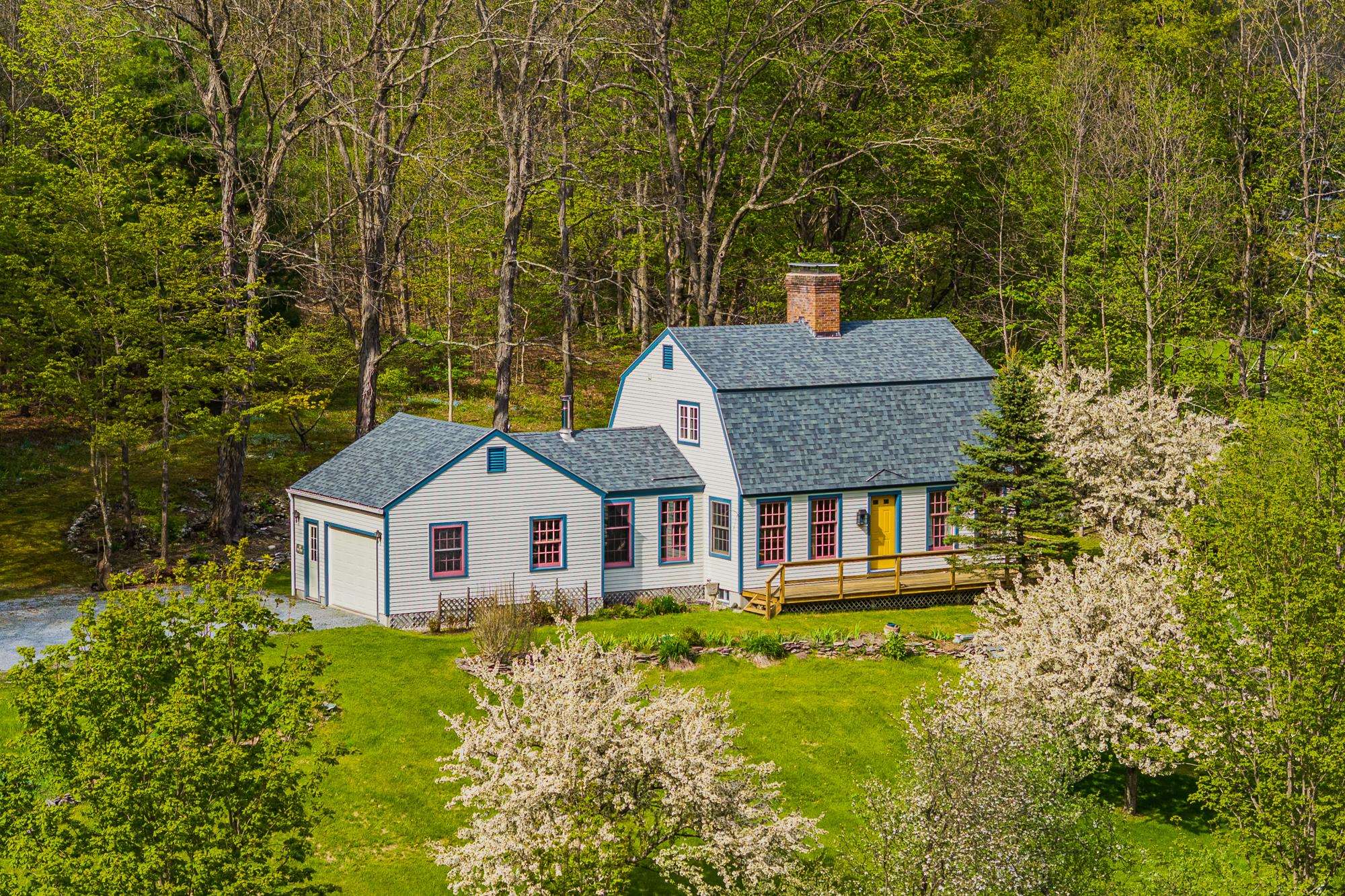 136 Fox Run Road Property Photo 1