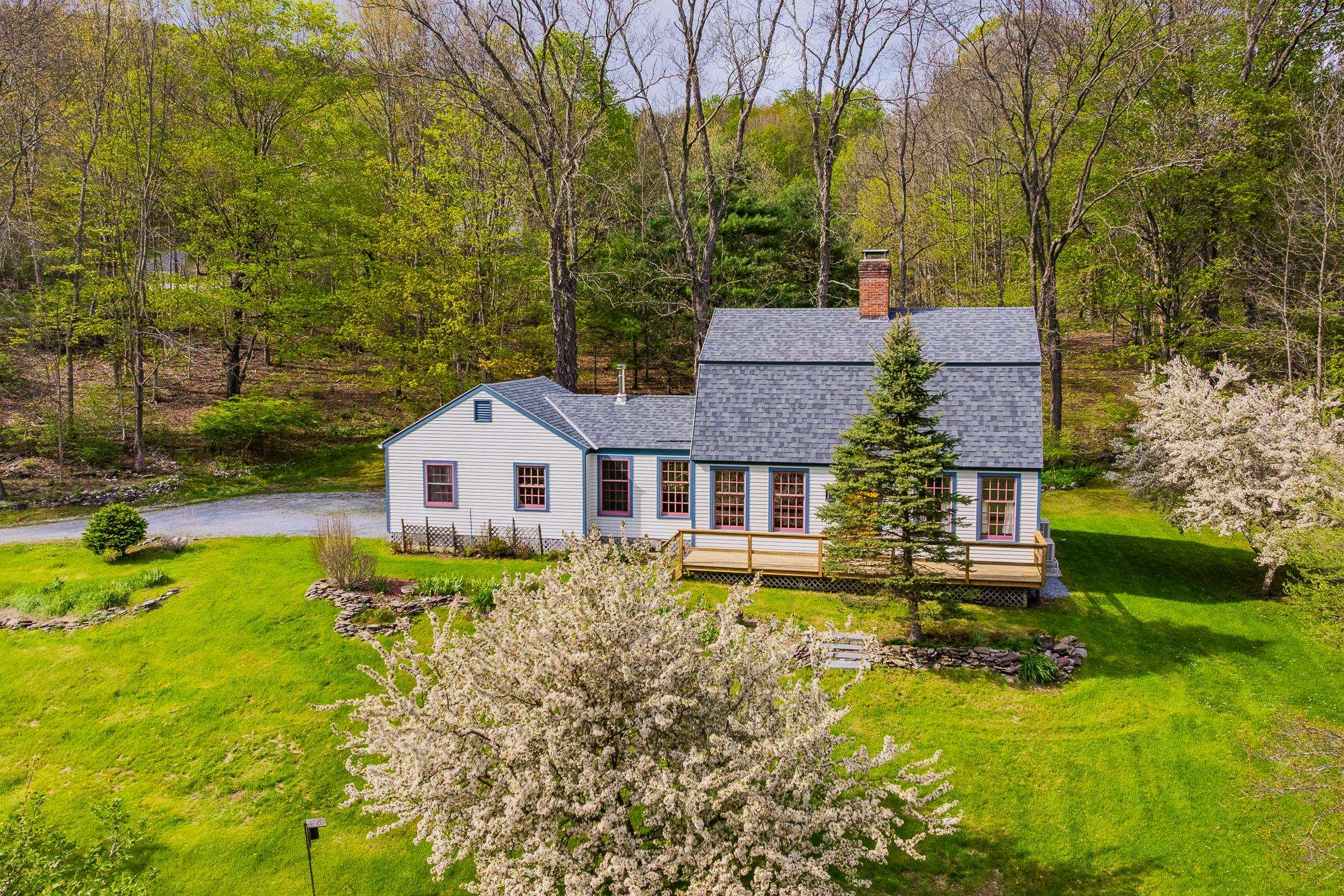 136 Fox Run Road Property Photo 2