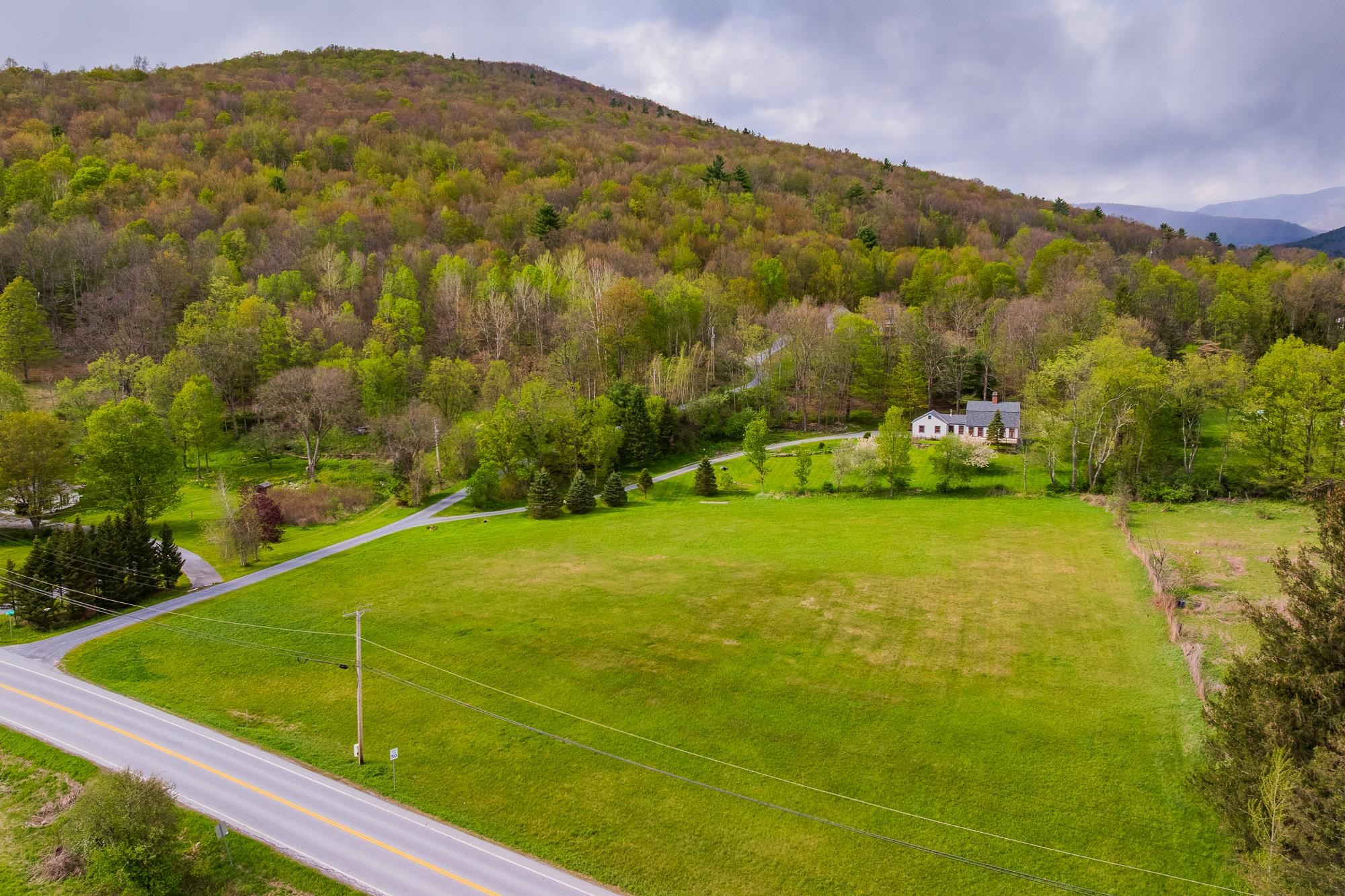 136 Fox Run Road Property Photo 7