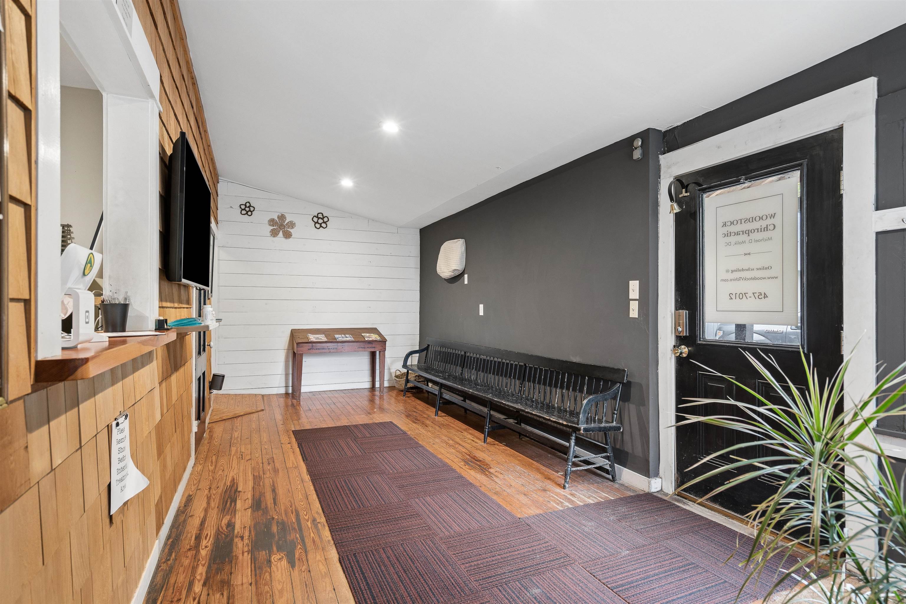 47 Pleasant Street Property Photo 4