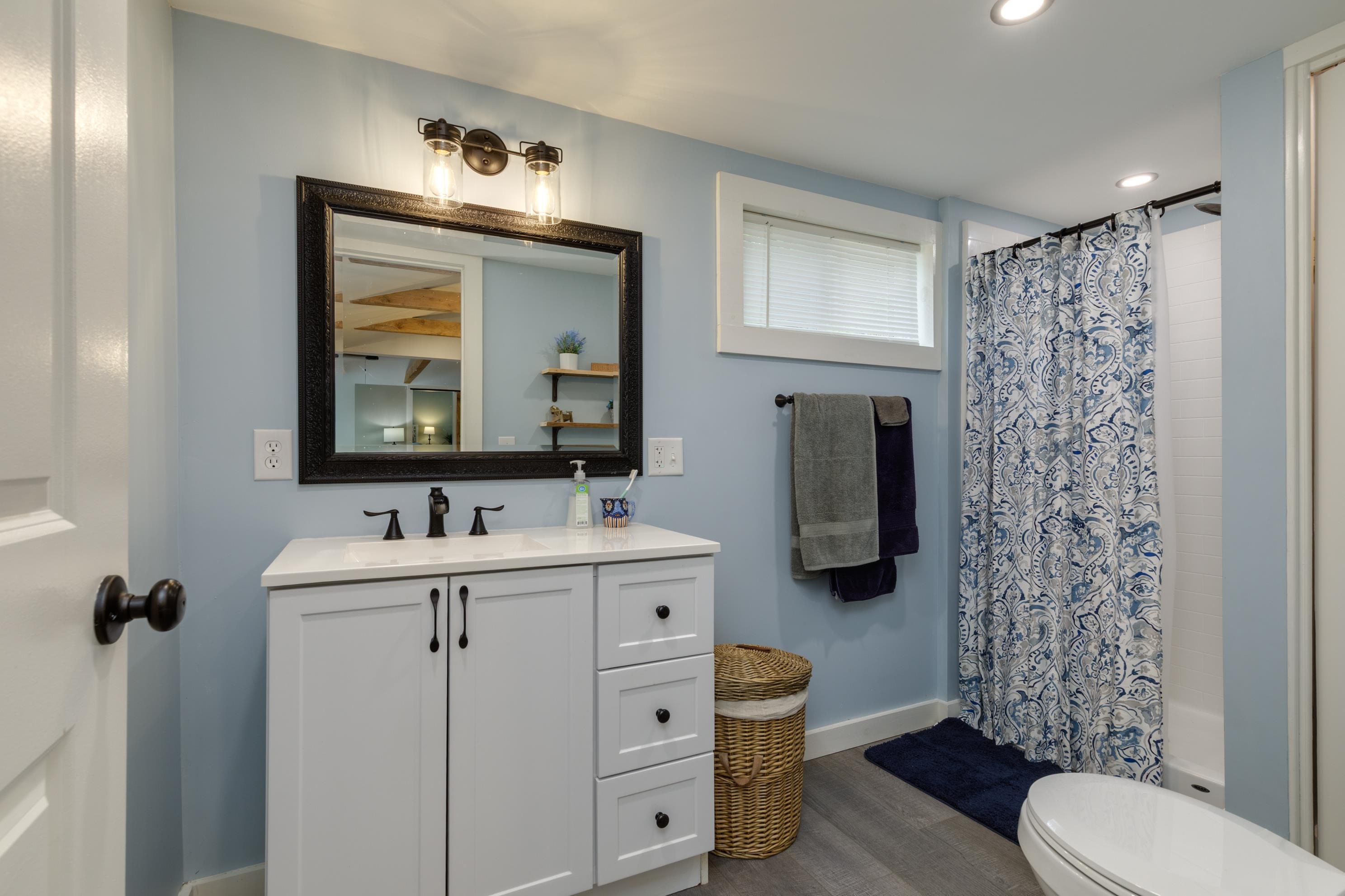 525 N Shore Drive Property Photo 22