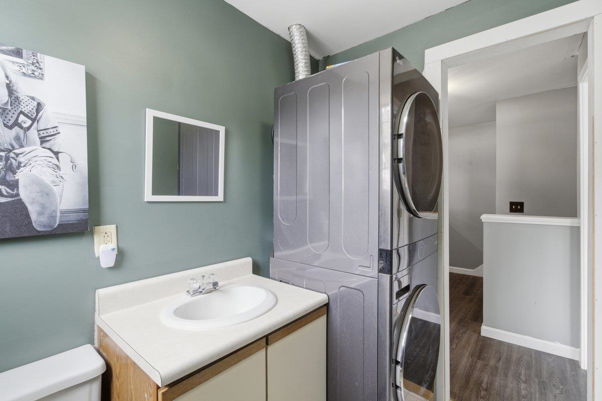 432 South Street Property Photo 12