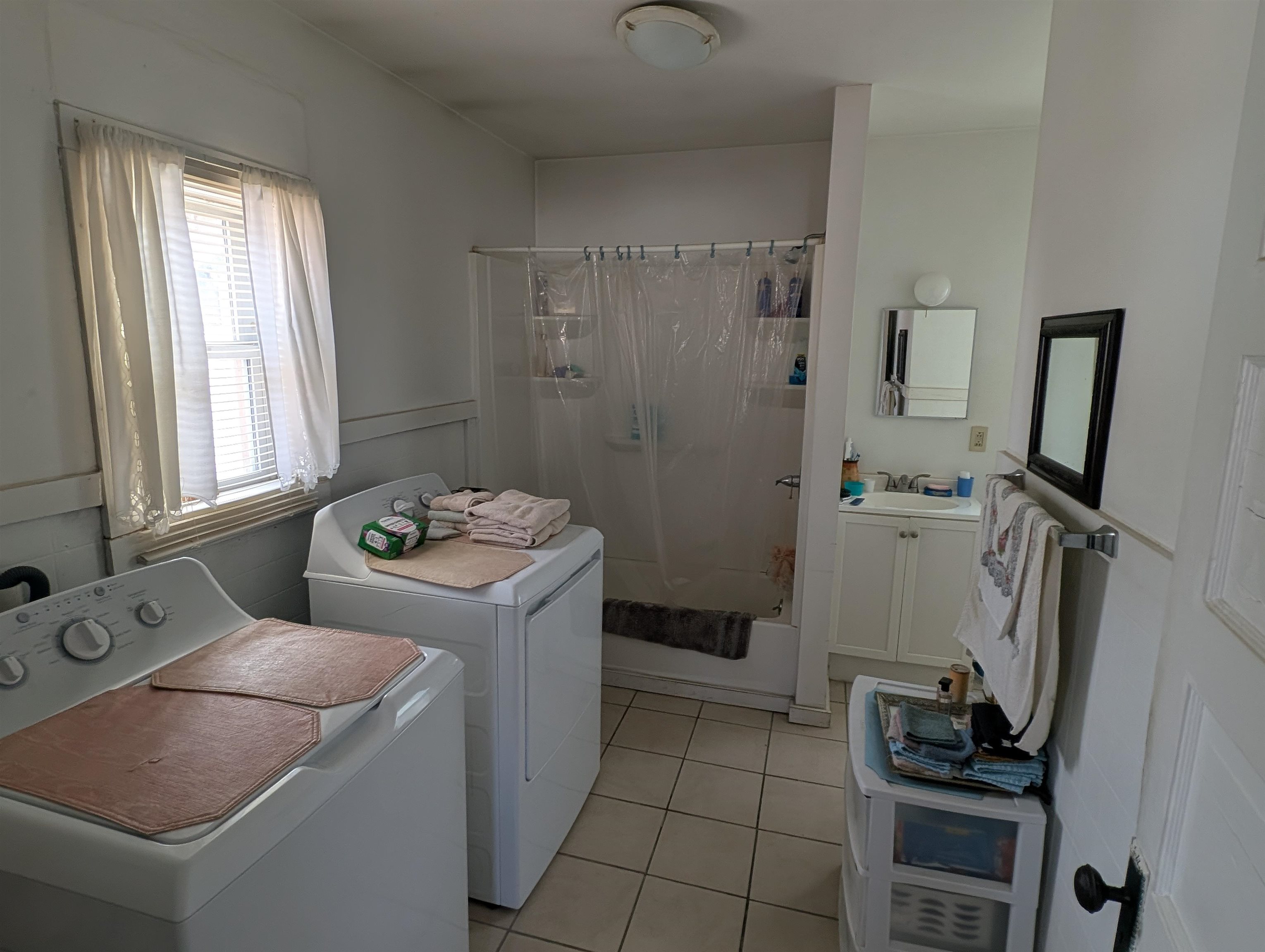 520 Champlain Street Property Photo 9