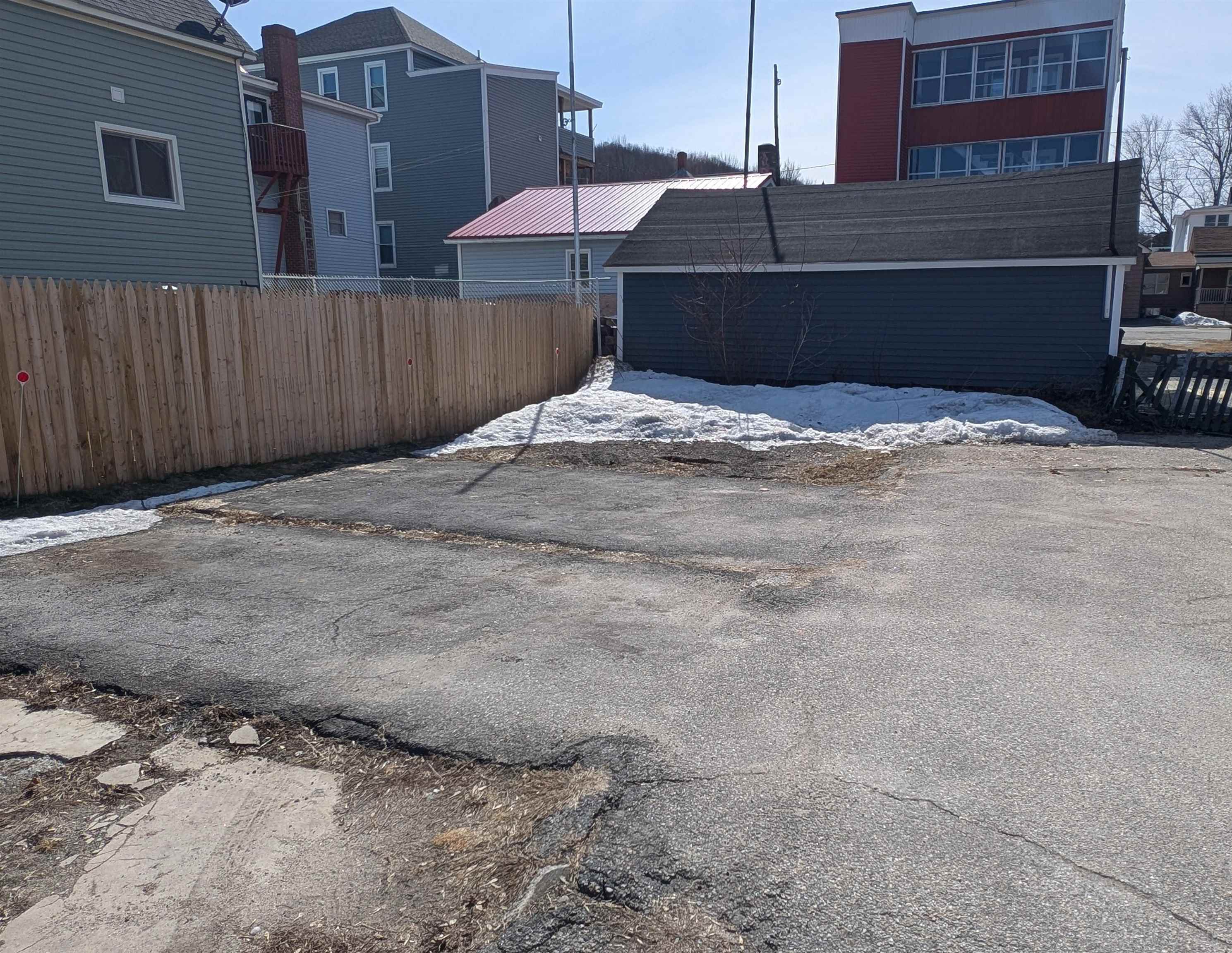 520 Champlain Street Property Photo 16