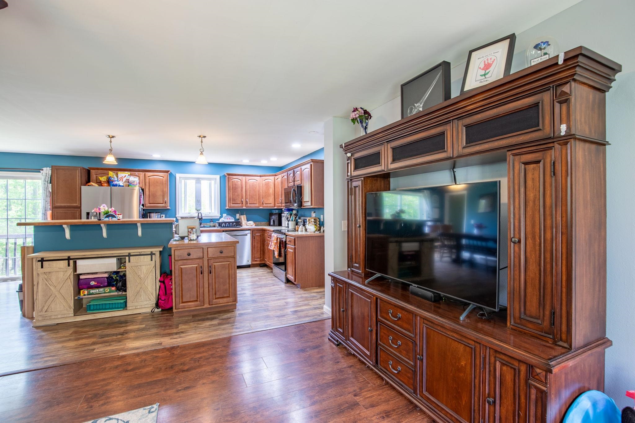 372 Cross Road Property Photo 18