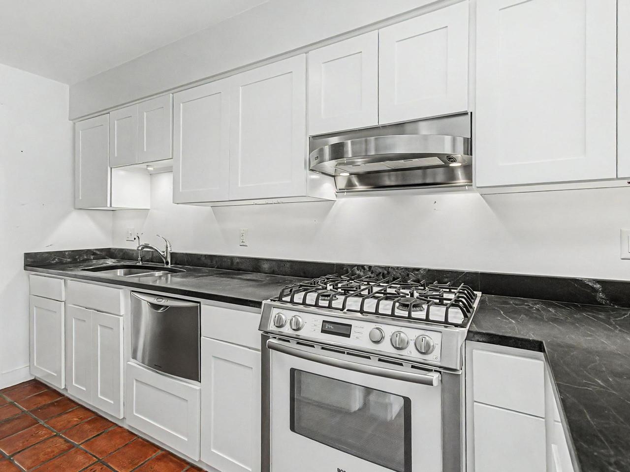 545 South Prospect Street Property Photo 24