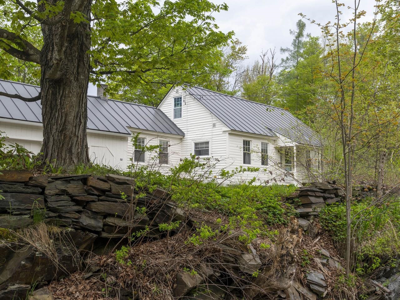 8913 County Road Property Photo 1