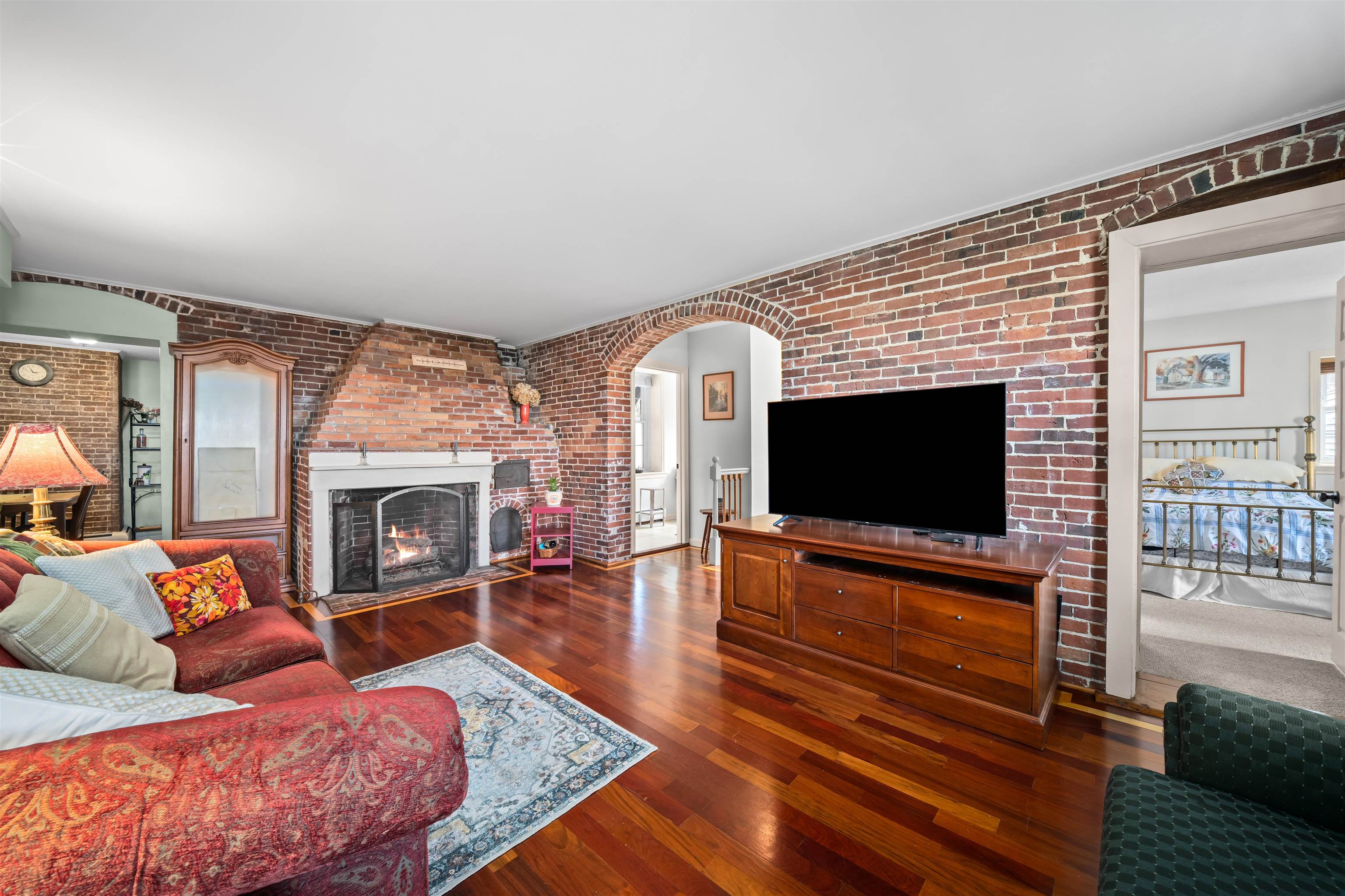 711 Central Avenue Property Photo 8