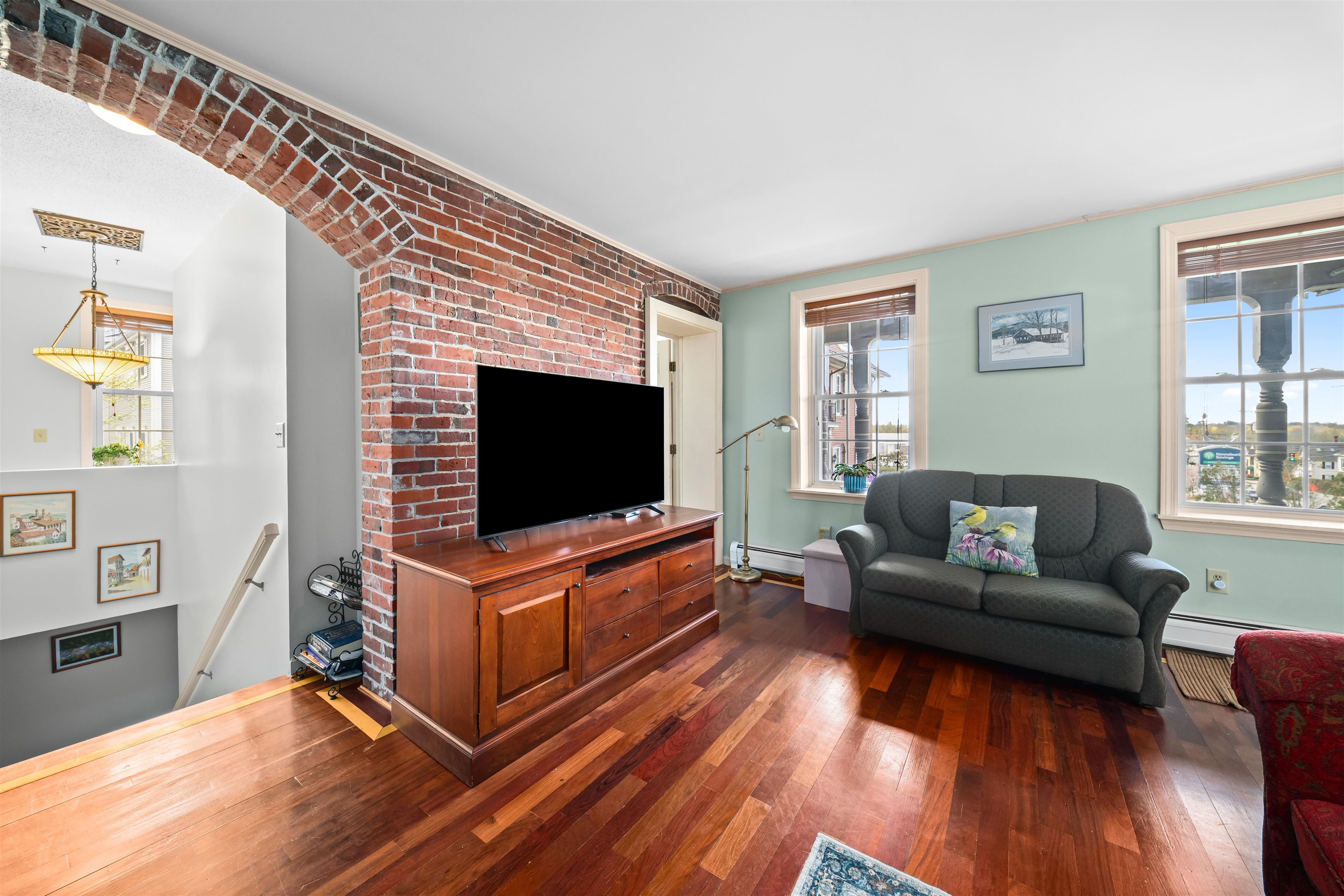 711 Central Avenue Property Photo 10