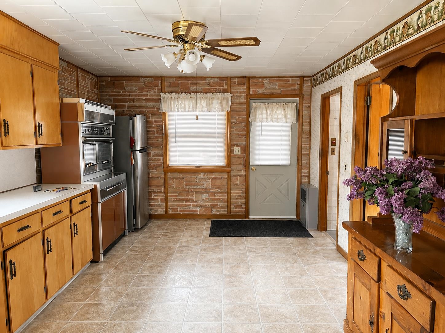 107 Strafford Street Property Photo 10
