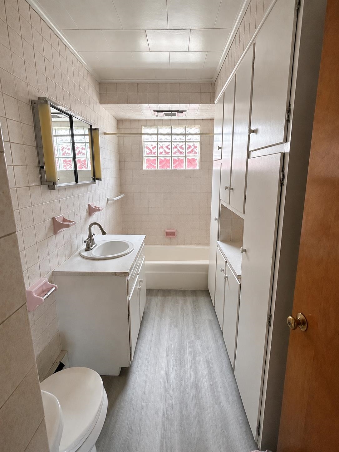 107 Strafford Street Property Photo 13