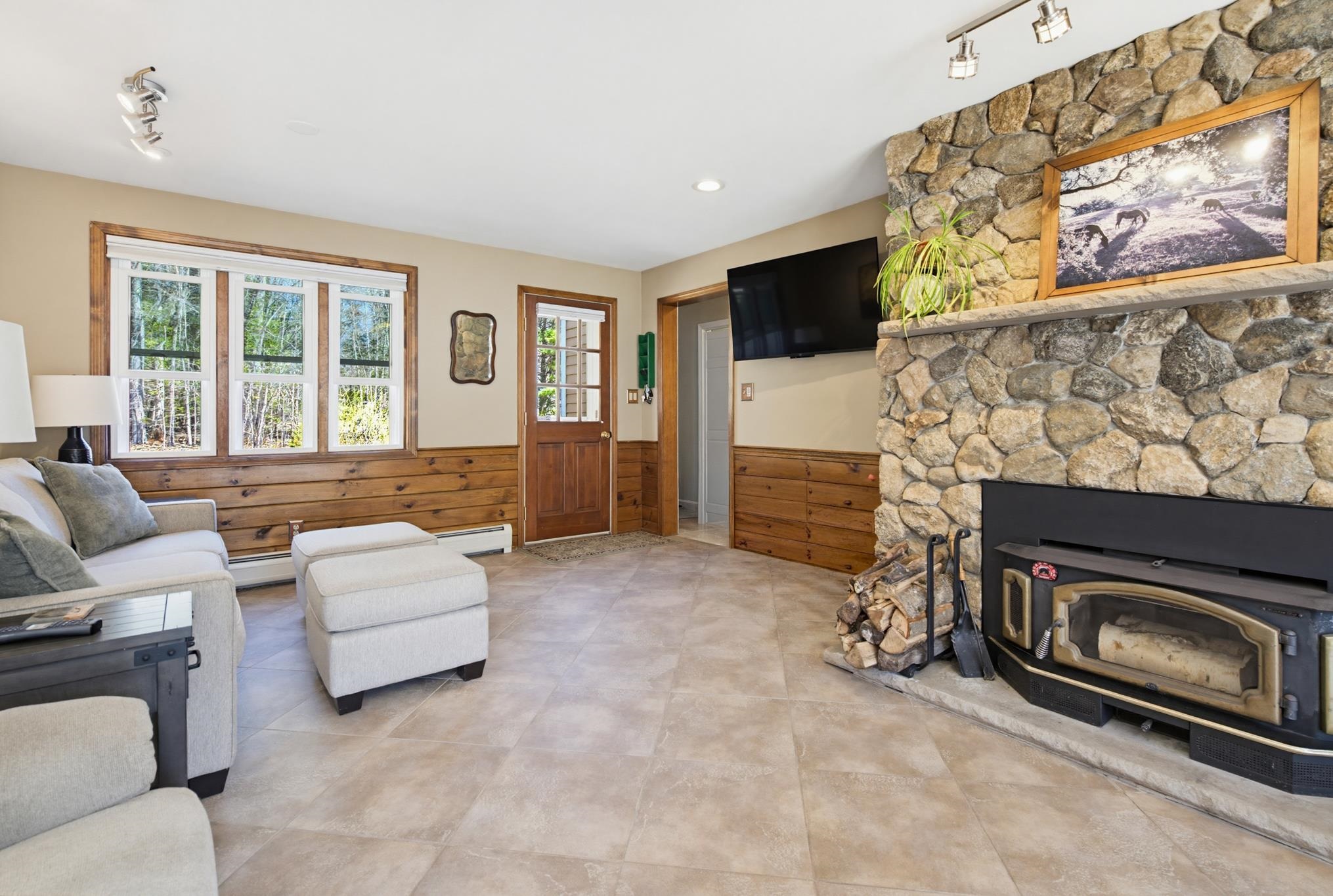 17 Dudley Road Property Photo 4