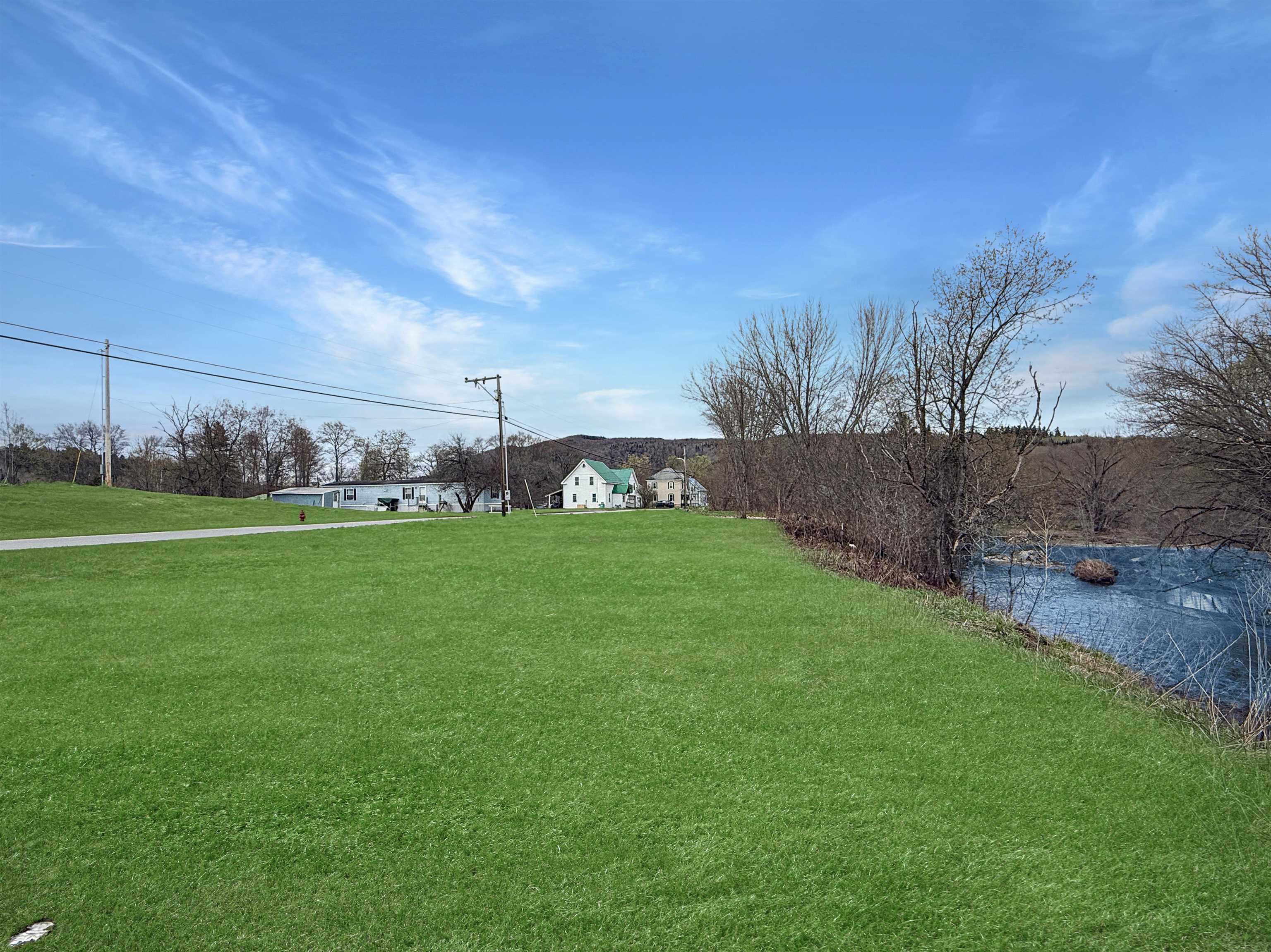 279 & 284 Hall Stream Road Property Photo 9