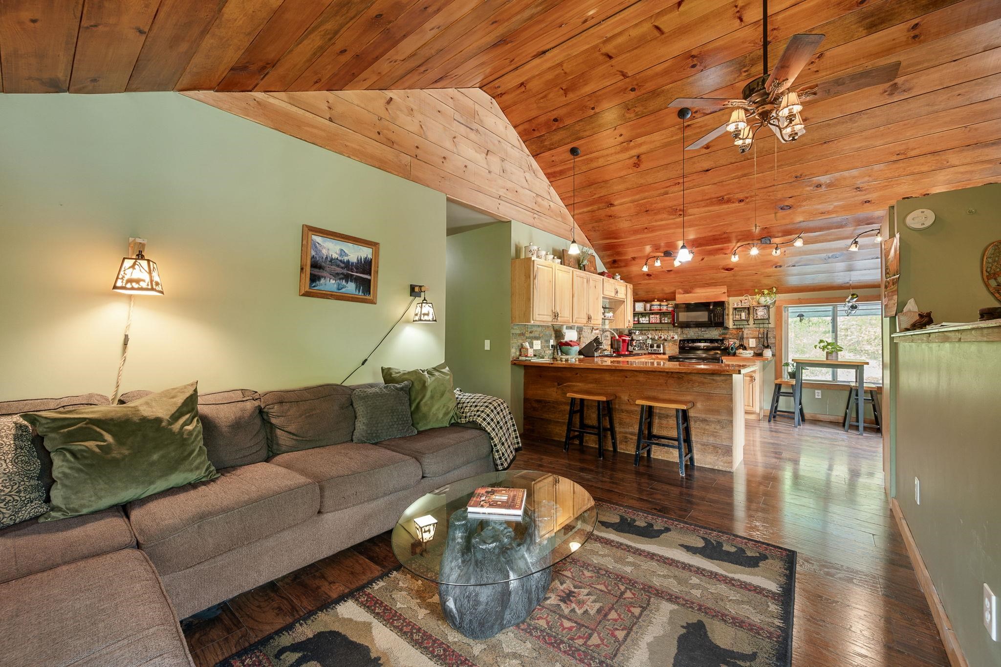 251 Doe Road Property Photo 9