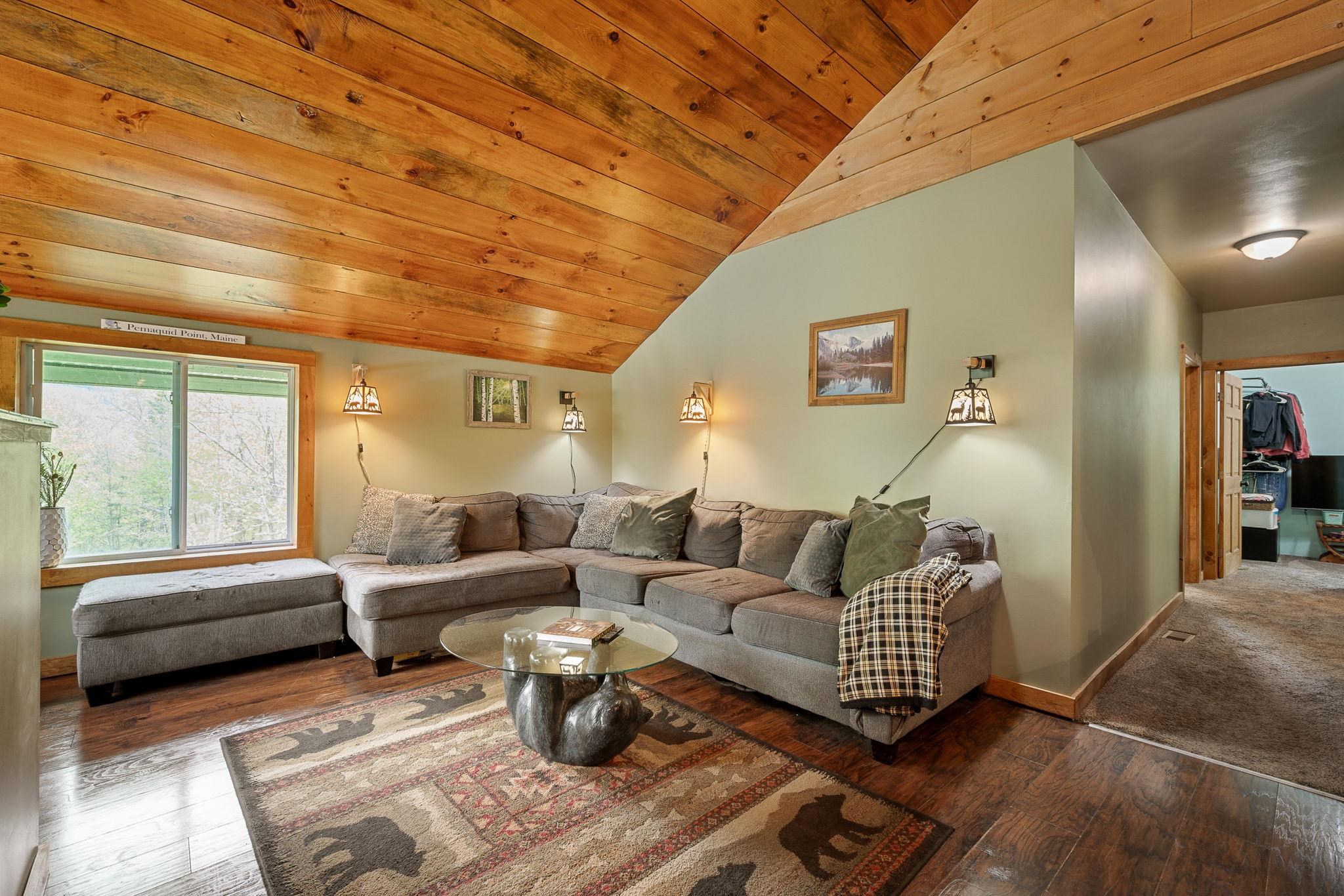 251 Doe Road Property Photo 11
