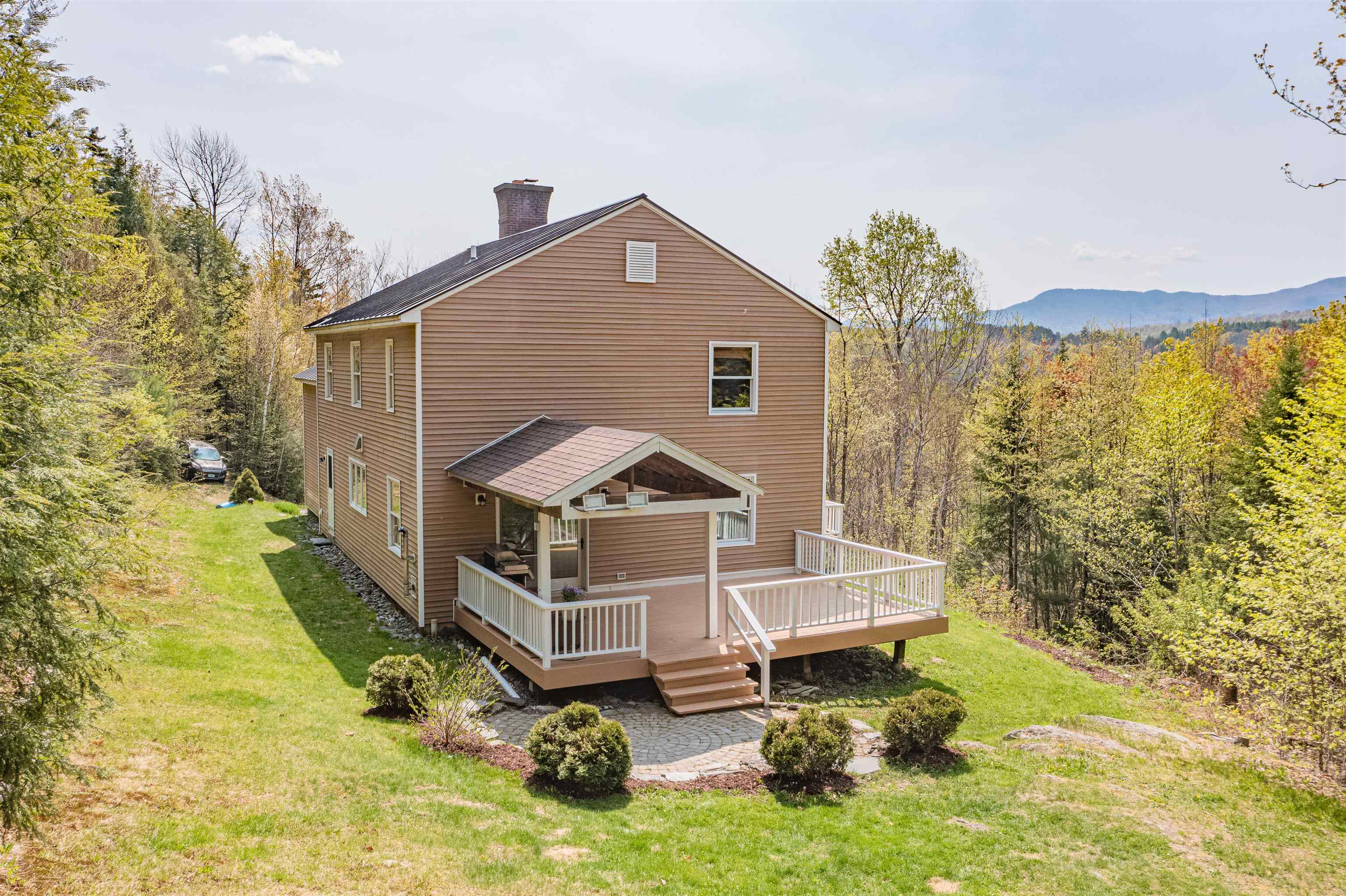 272 West Hill Road Property Photo 9