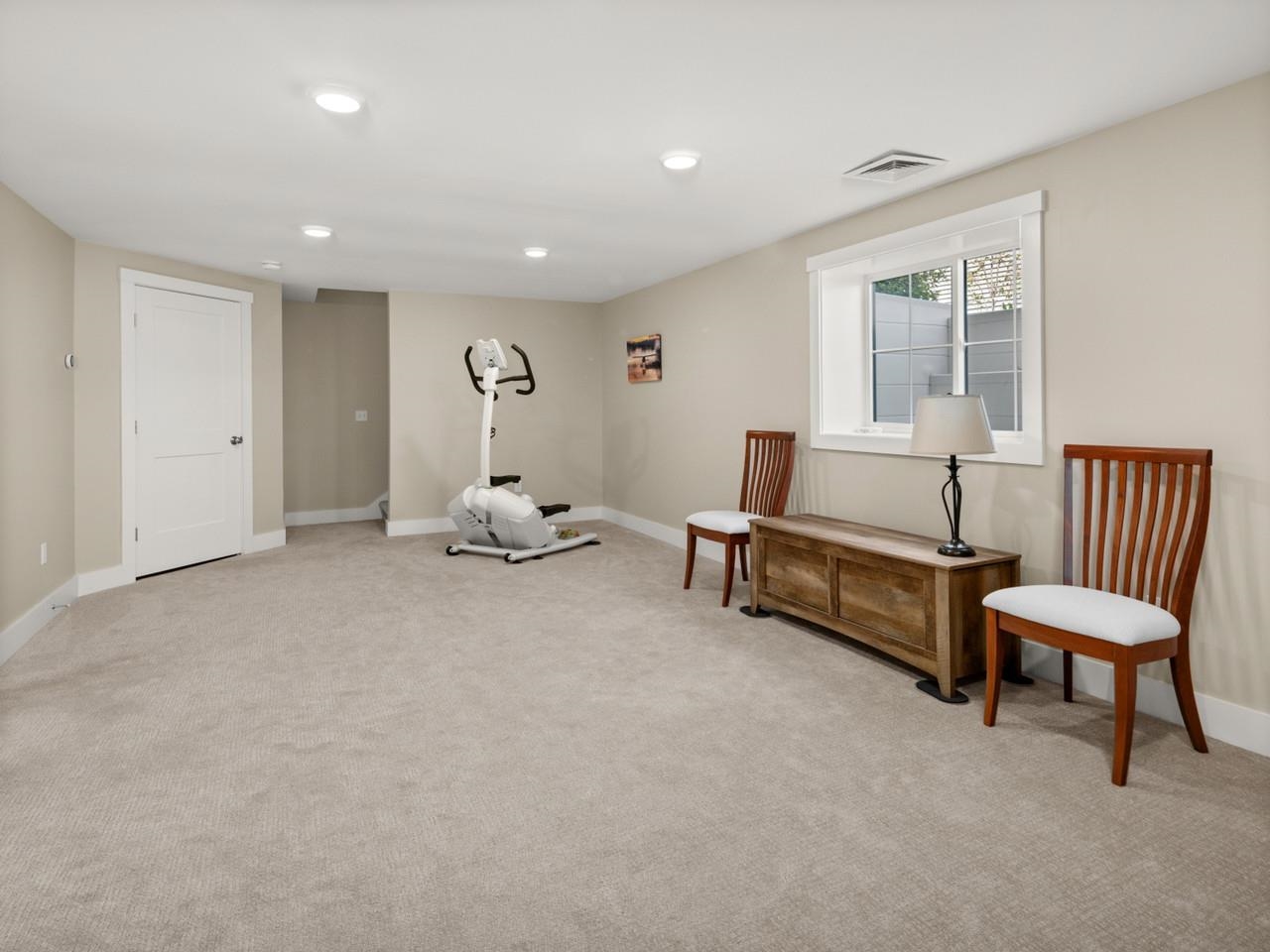 165 Willoughby Lane Property Photo 27
