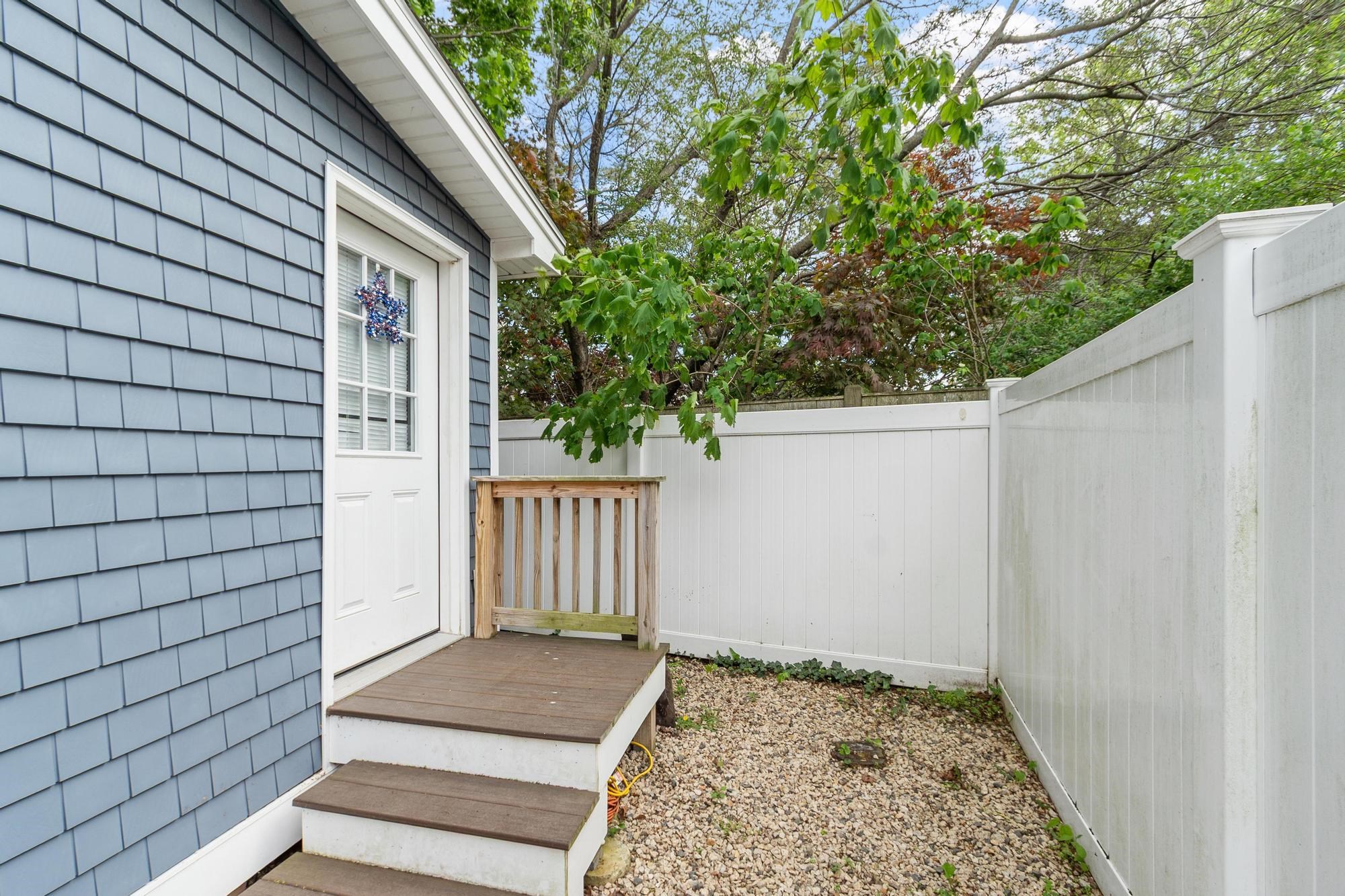 28-30 Thorwald Avenue Property Photo 10
