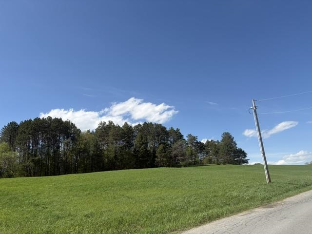 1465 Darling Hill Road Property Photo 7