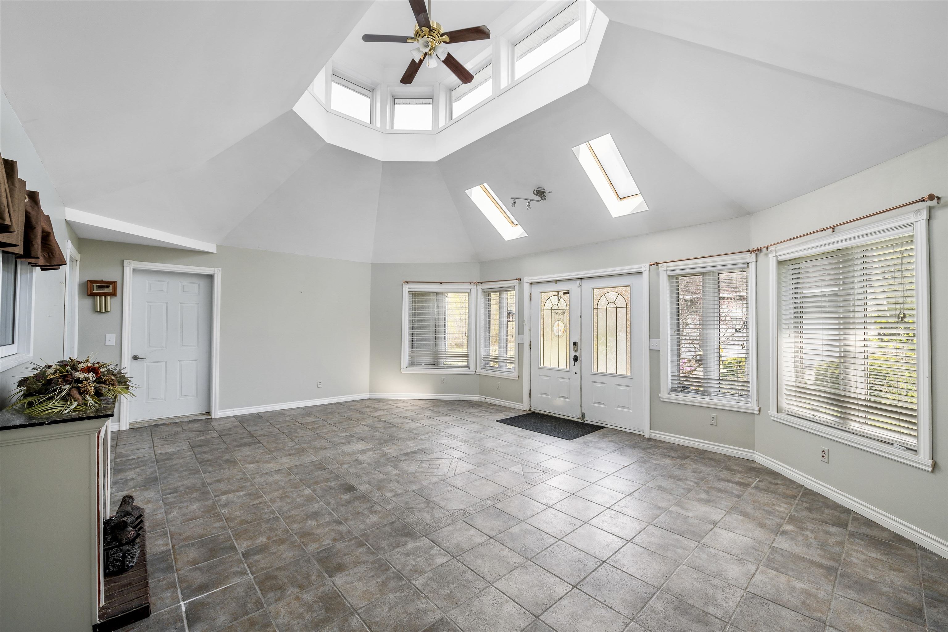 128 Fuller Drive Property Photo 12
