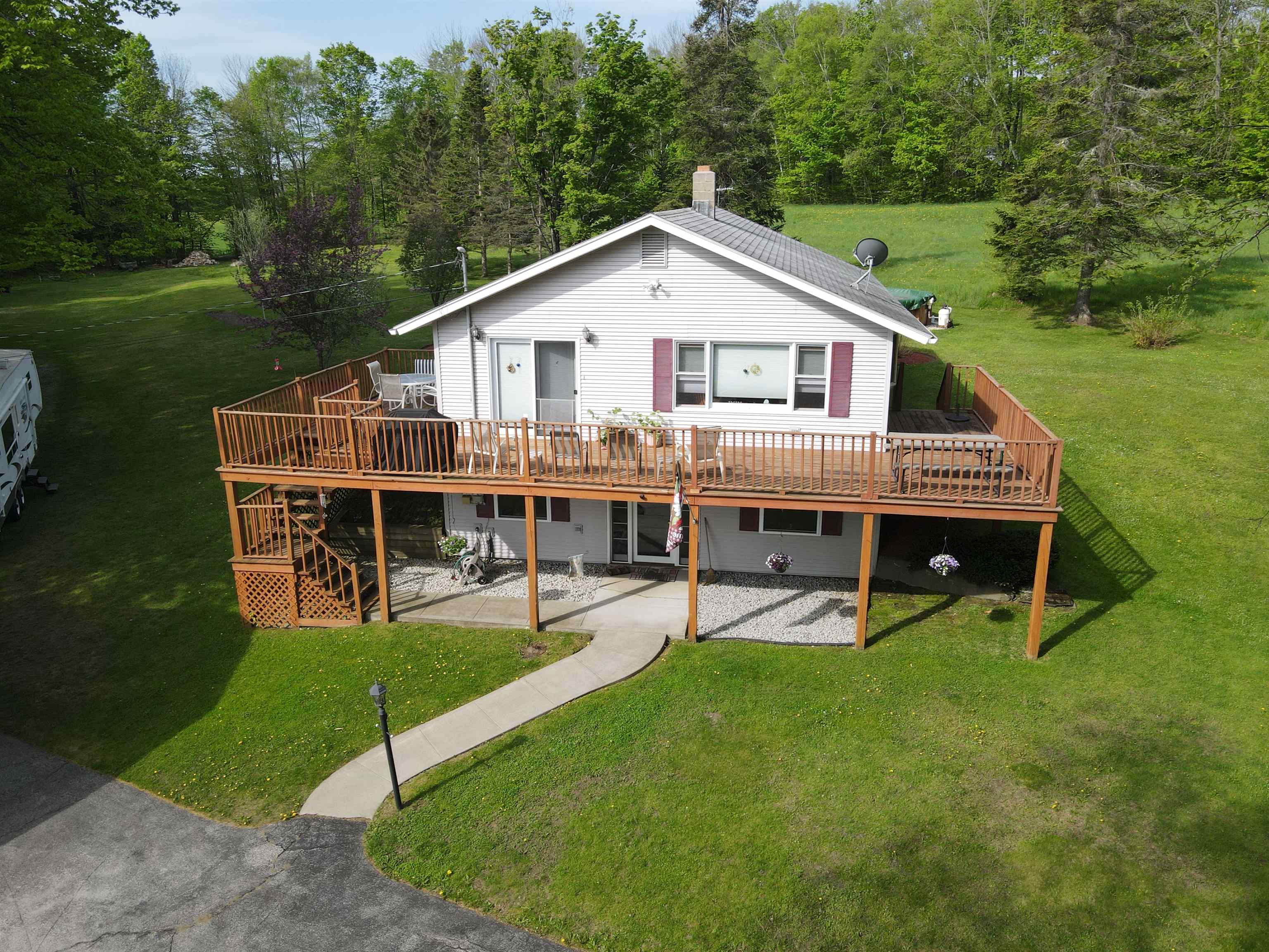87 Stage Road Property Photo 1