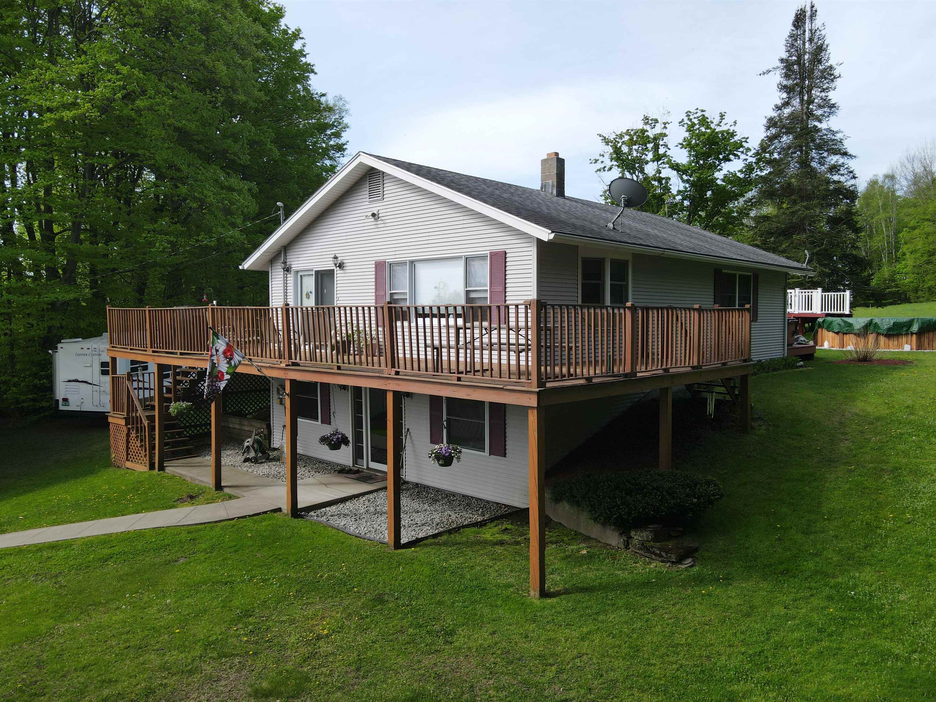 87 Stage Road Property Photo 2