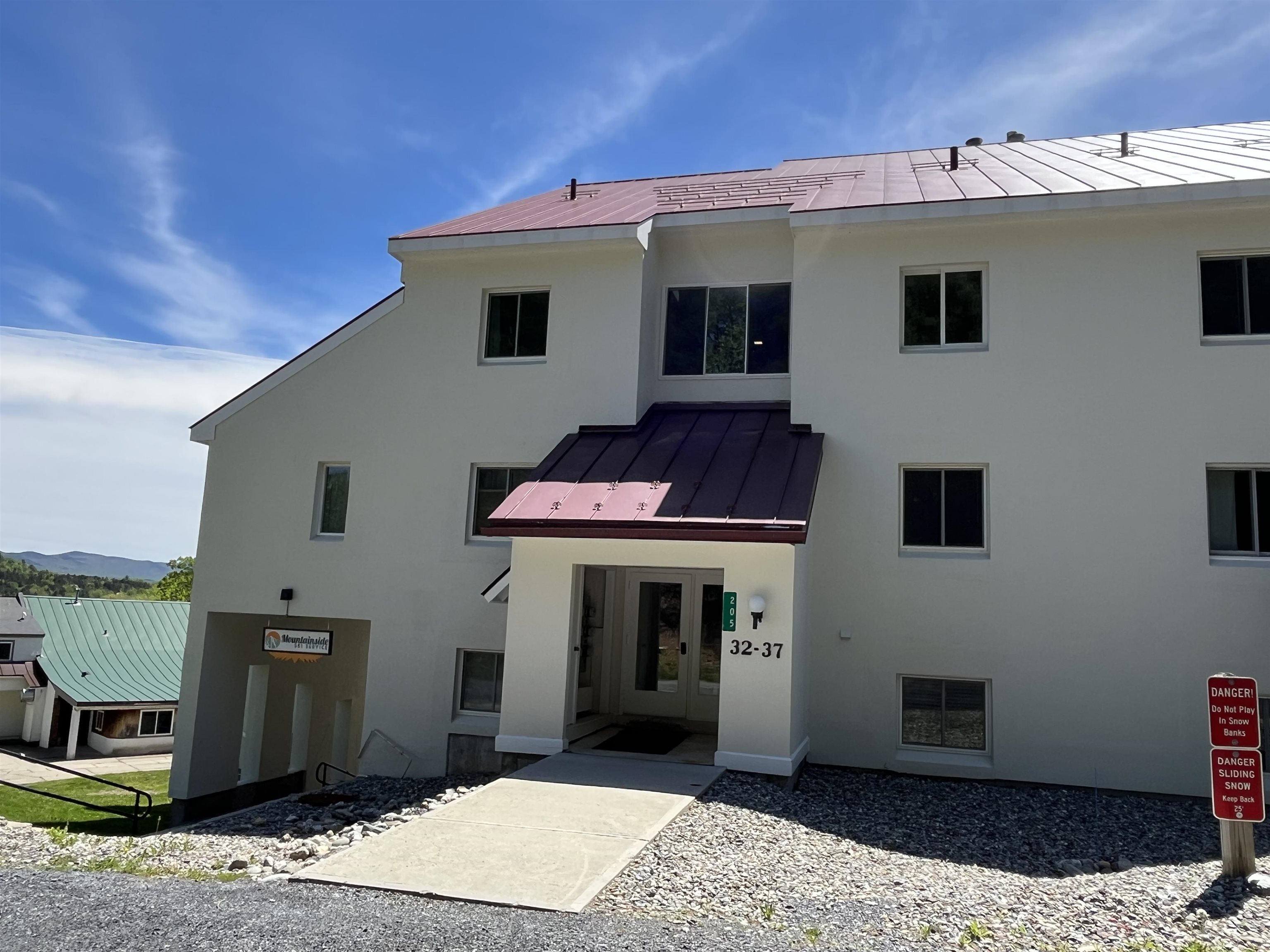 205 Mountainside Drive Property Photo 1