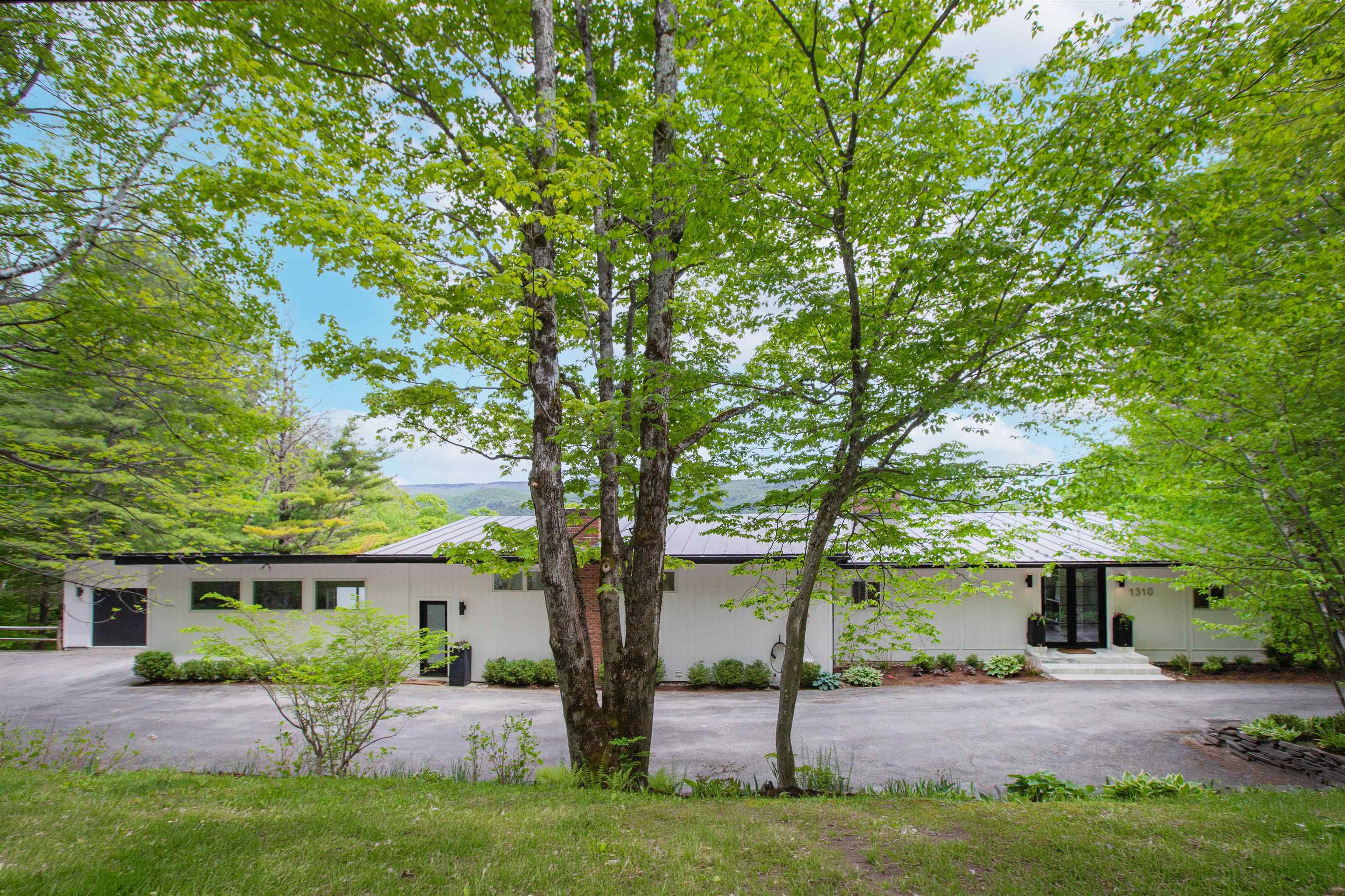 1310 Dorset Hill Road Property Photo 3