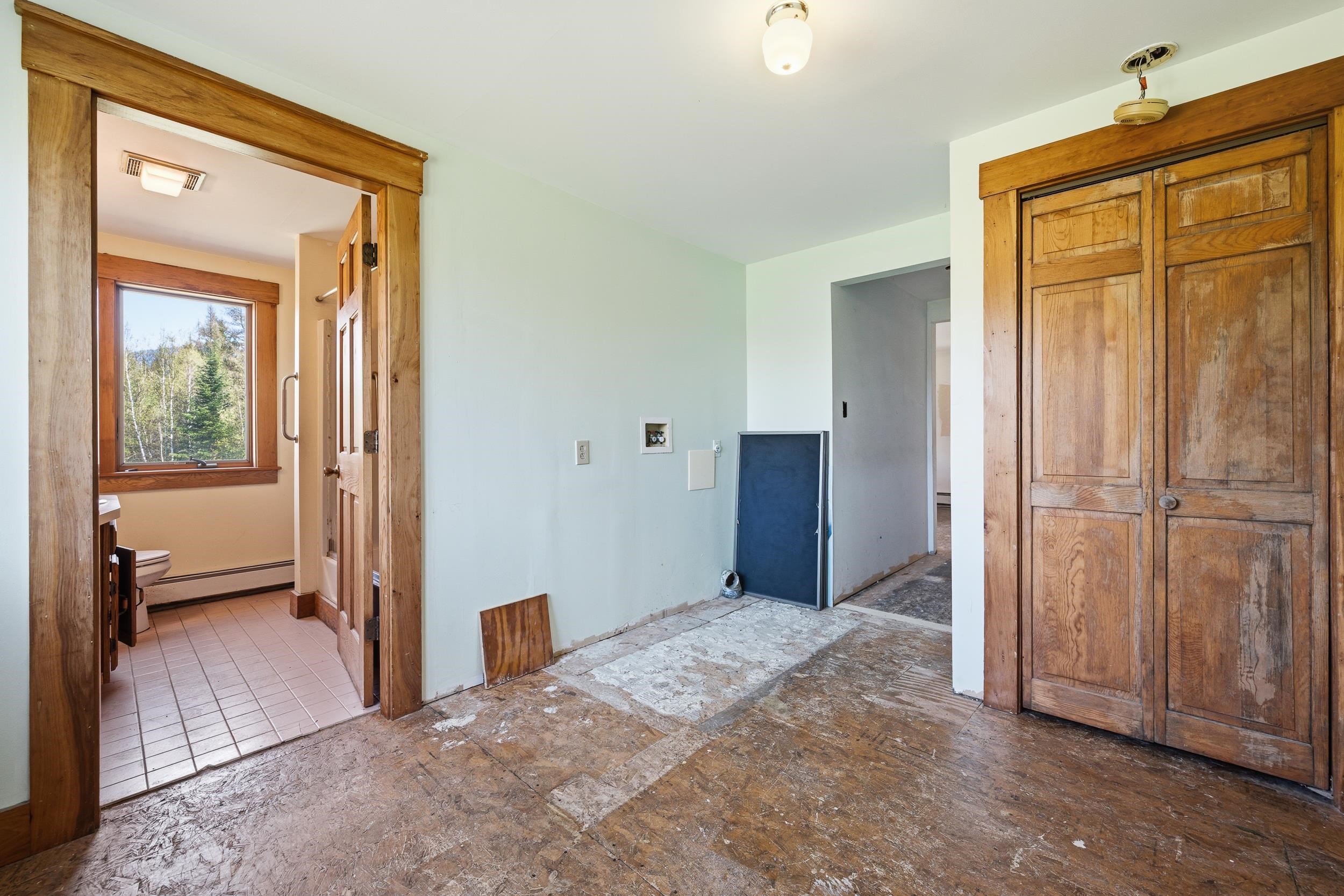 919 Easton Road Property Photo 8