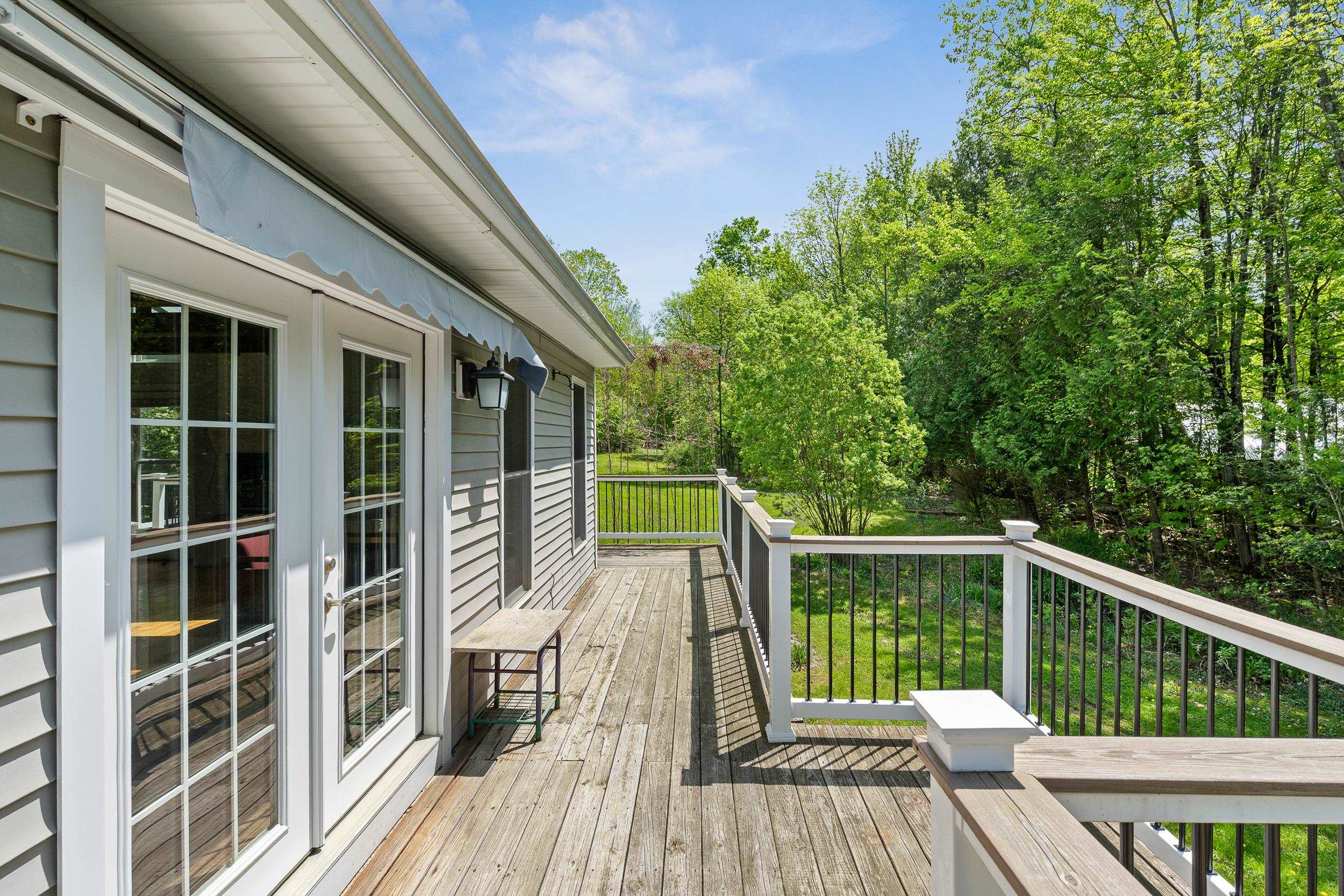 8 Cook Lane Property Photo 13