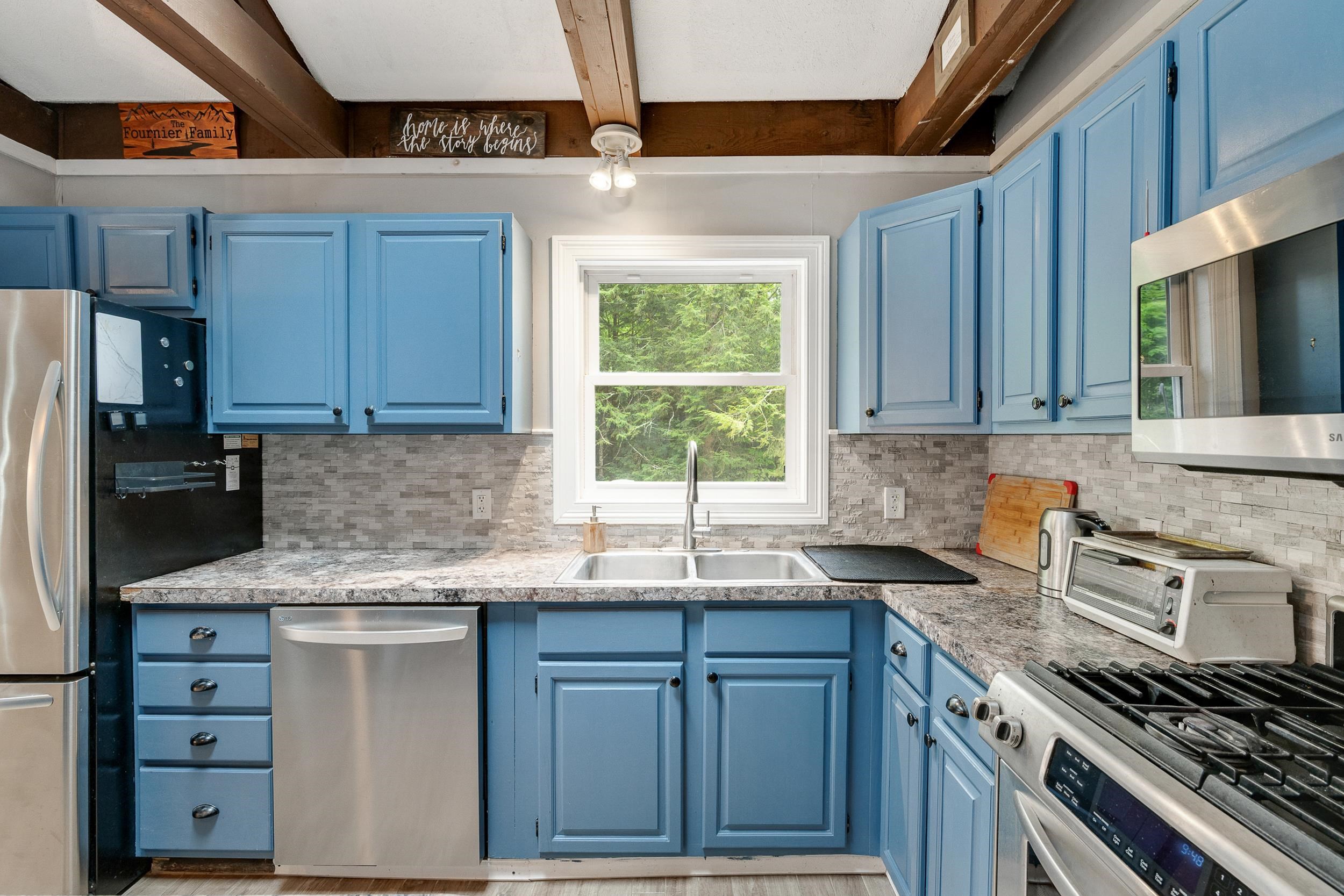 8 Cook Lane Property Photo 18