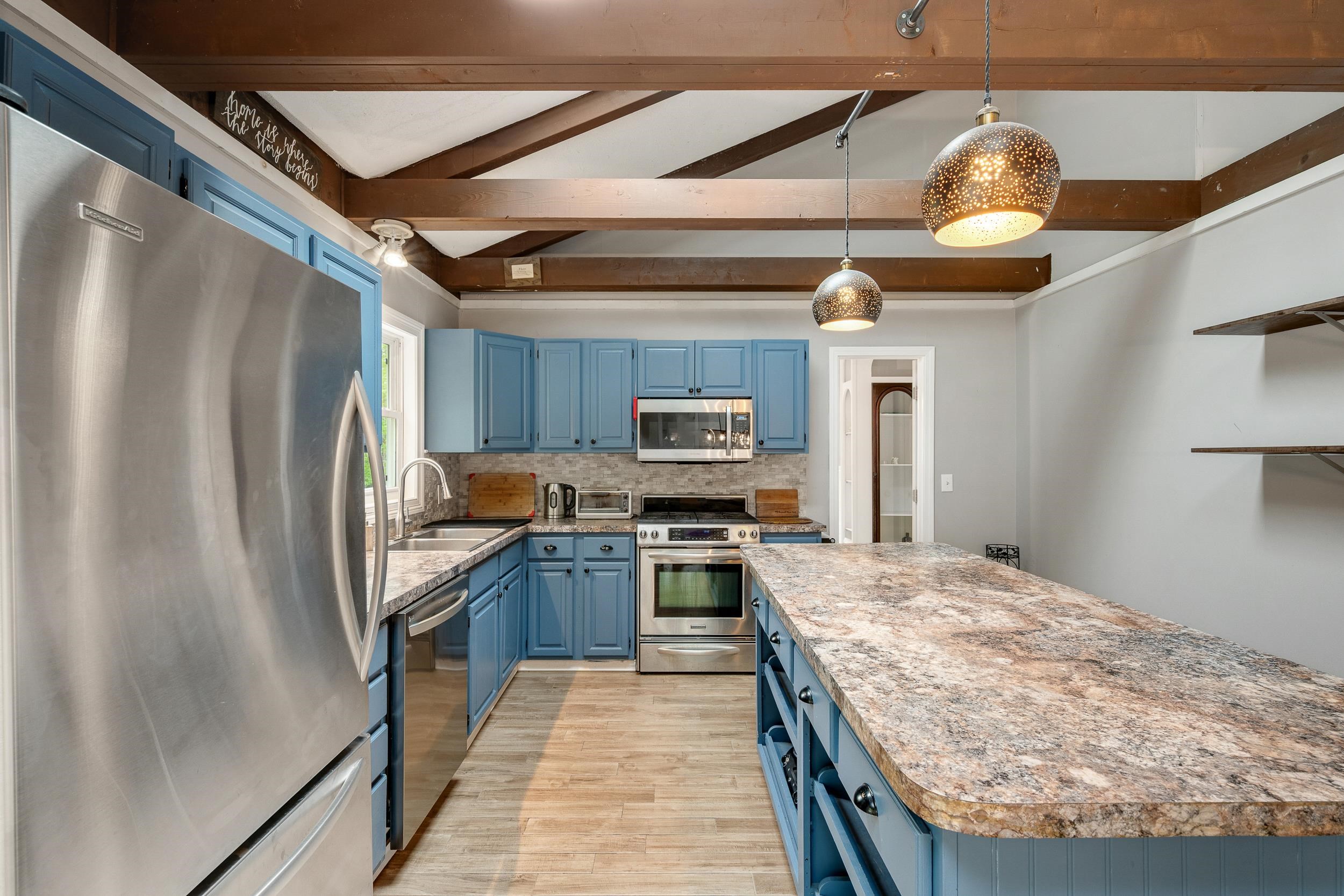8 Cook Lane Property Photo 19