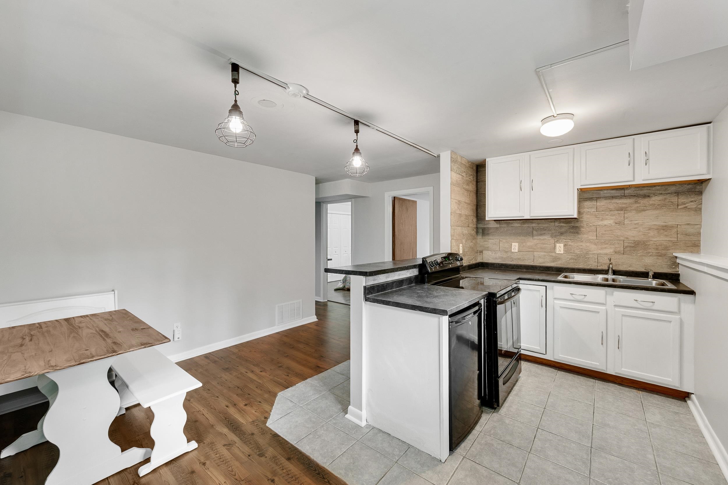 8 Cook Lane Property Photo 34