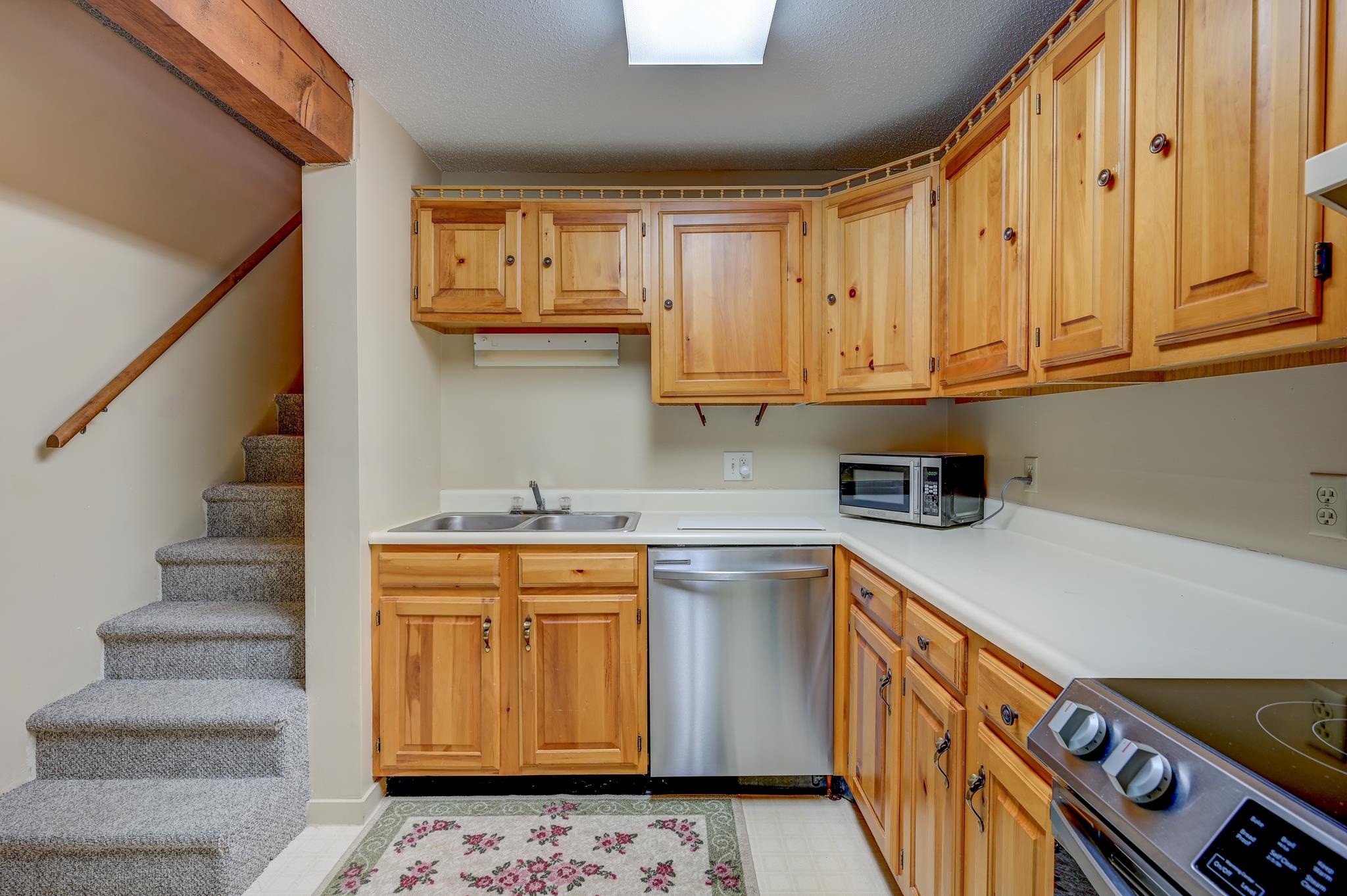 14e Seasons At Attitash Road Property Photo 5