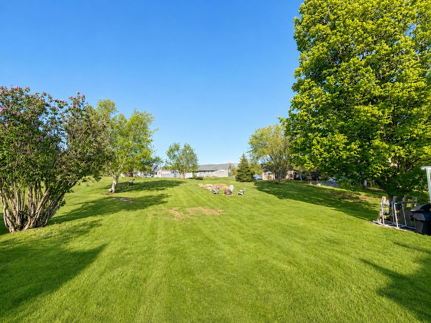 576 Hillside Avenue Property Photo 3