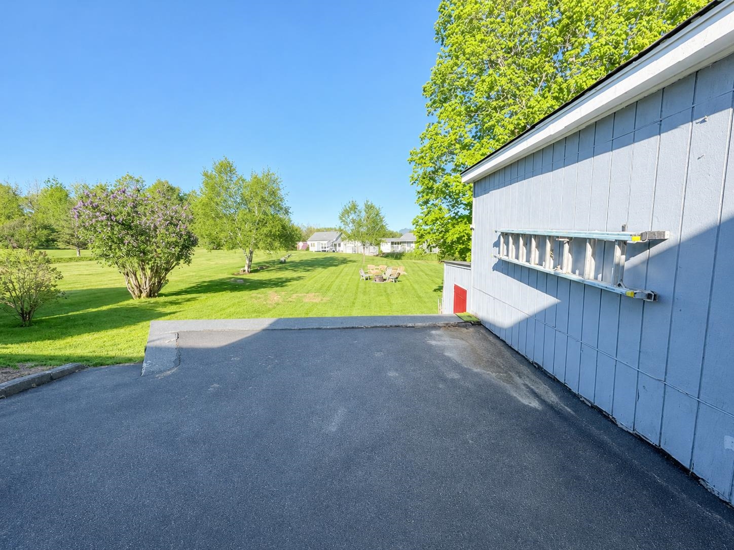 576 Hillside Avenue Property Photo 4