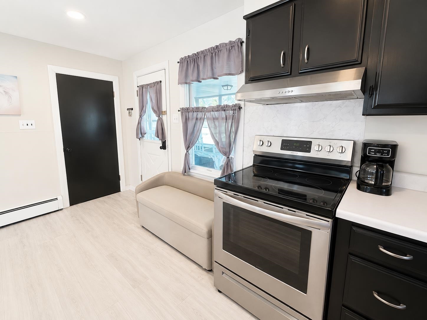 576 Hillside Avenue Property Photo 8