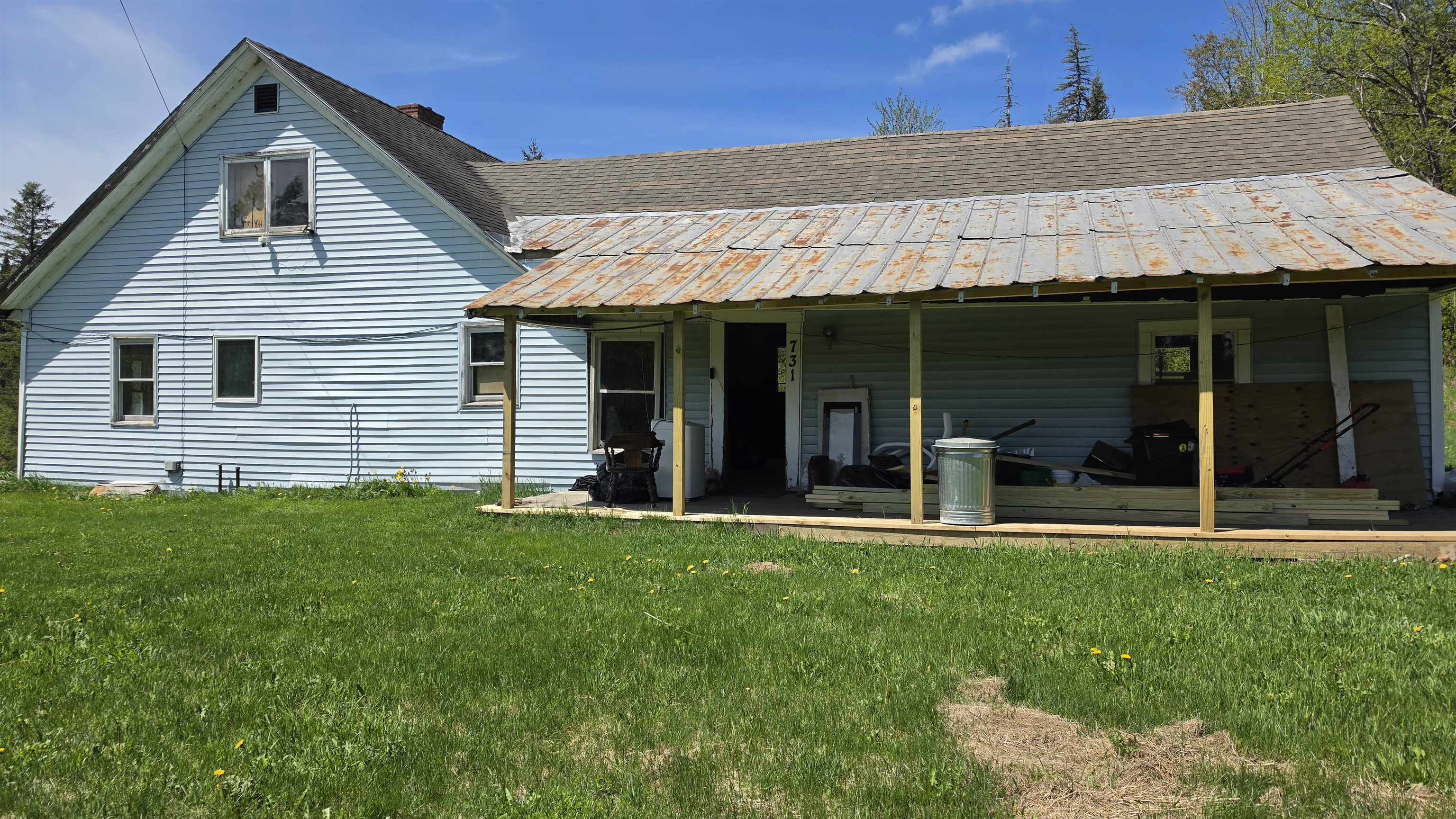731 Hollow Road Property Photo 4