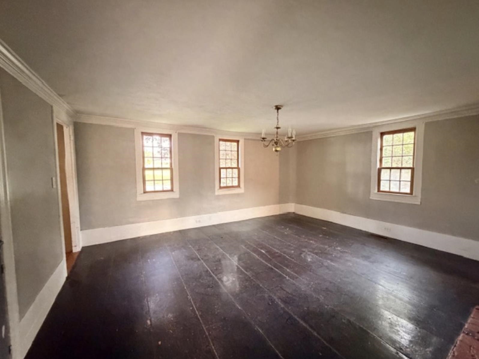 217 Portsmouth Avenue Property Photo 8