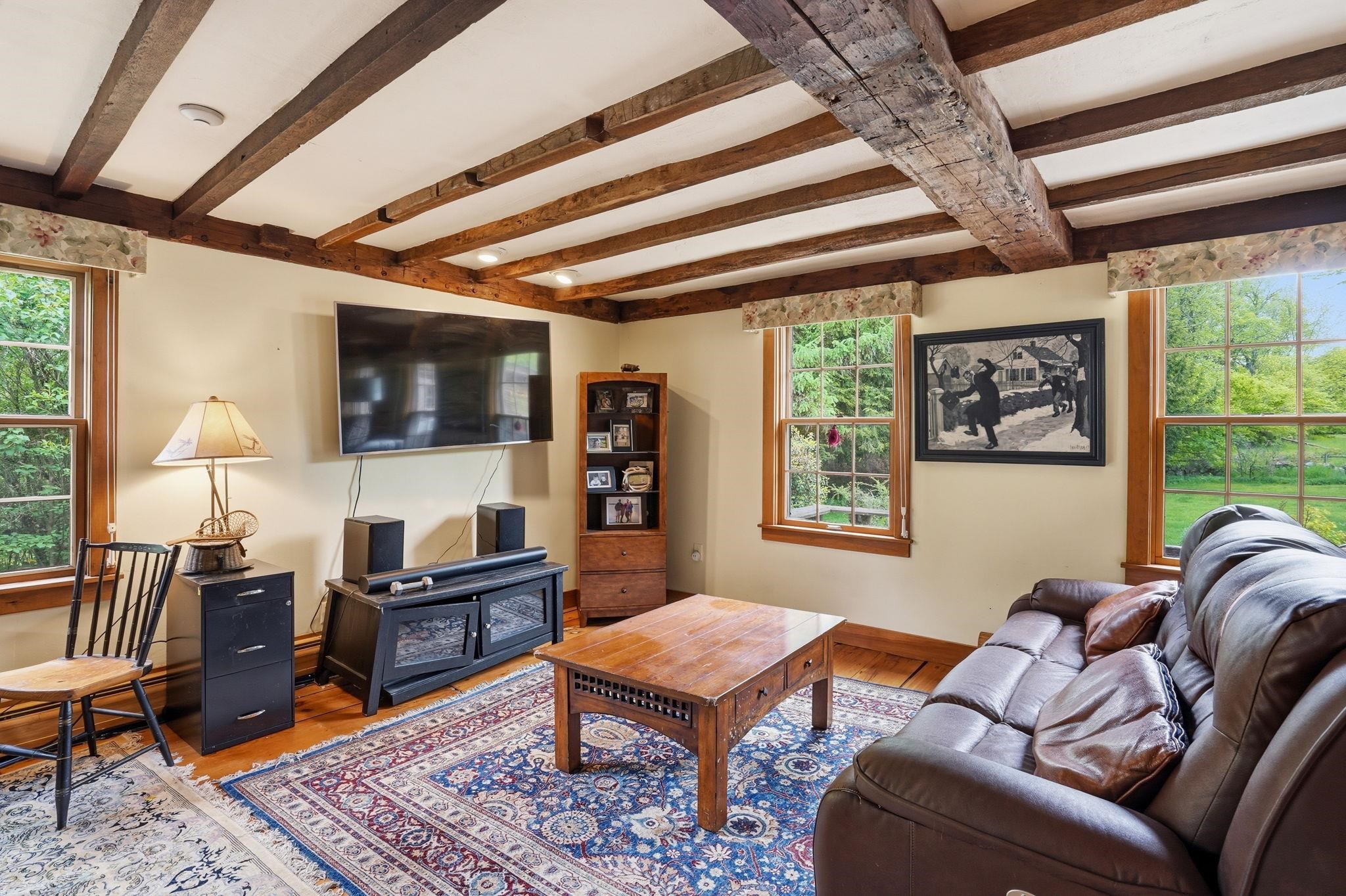 515 E Surry Road Property Photo 16