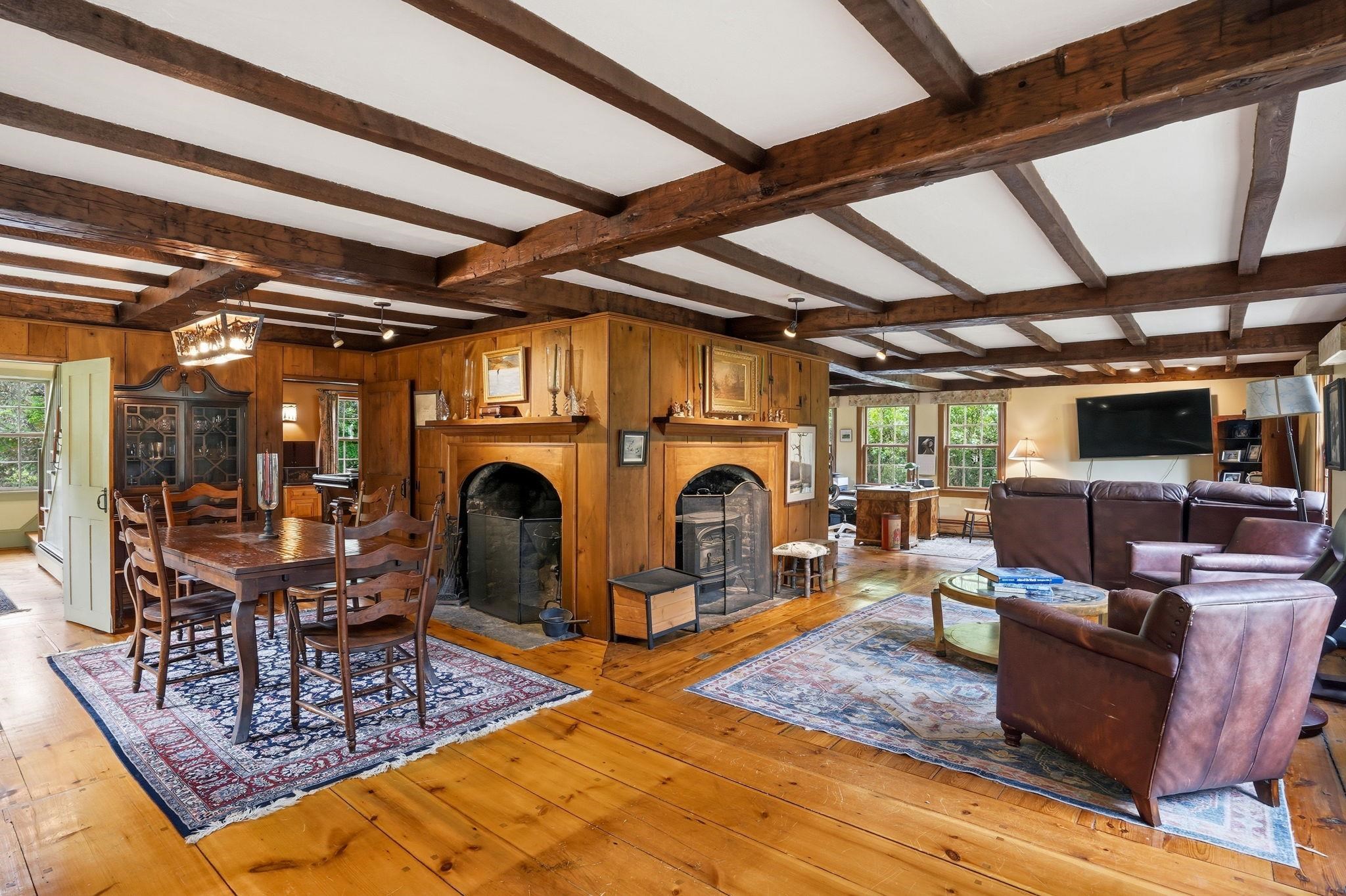 515 E Surry Road Property Photo 18