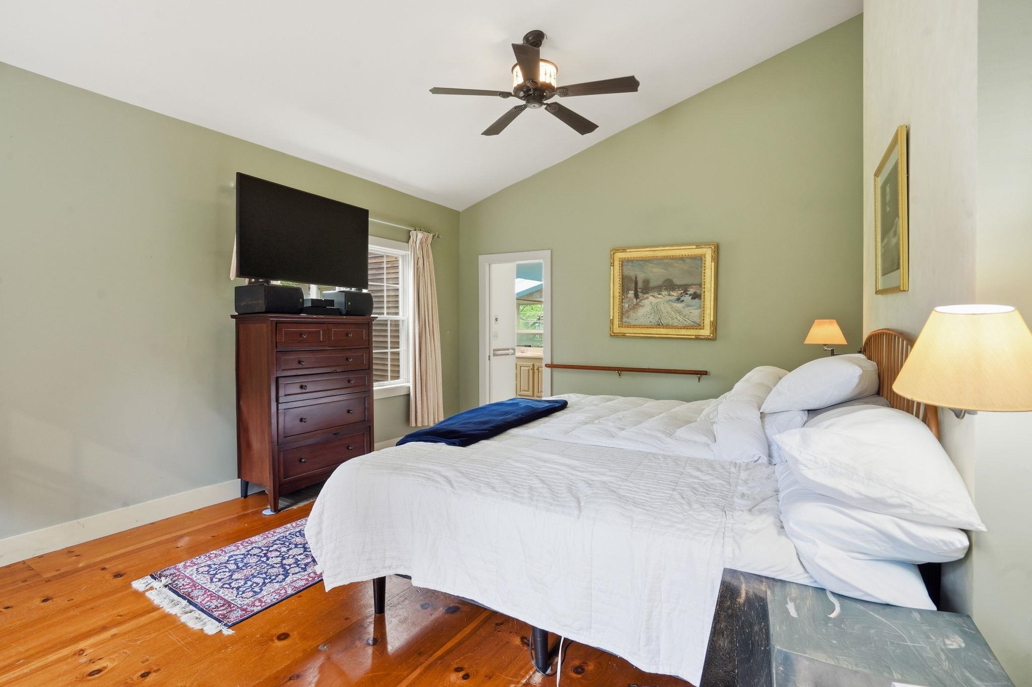 515 E Surry Road Property Photo 20