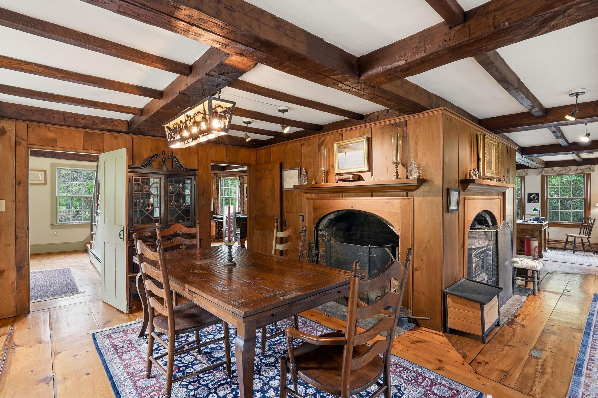 515 E Surry Road Property Photo 33