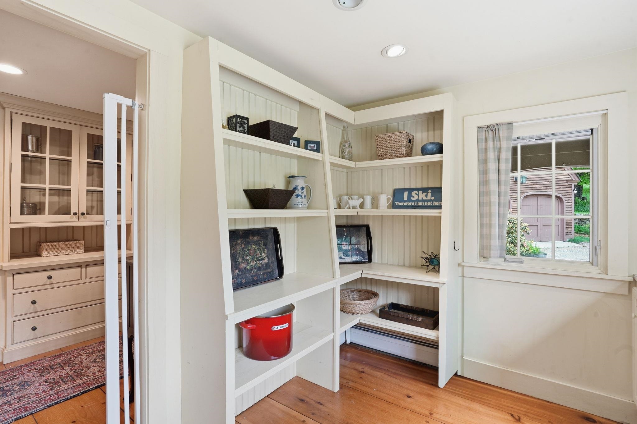 515 E Surry Road Property Photo 34