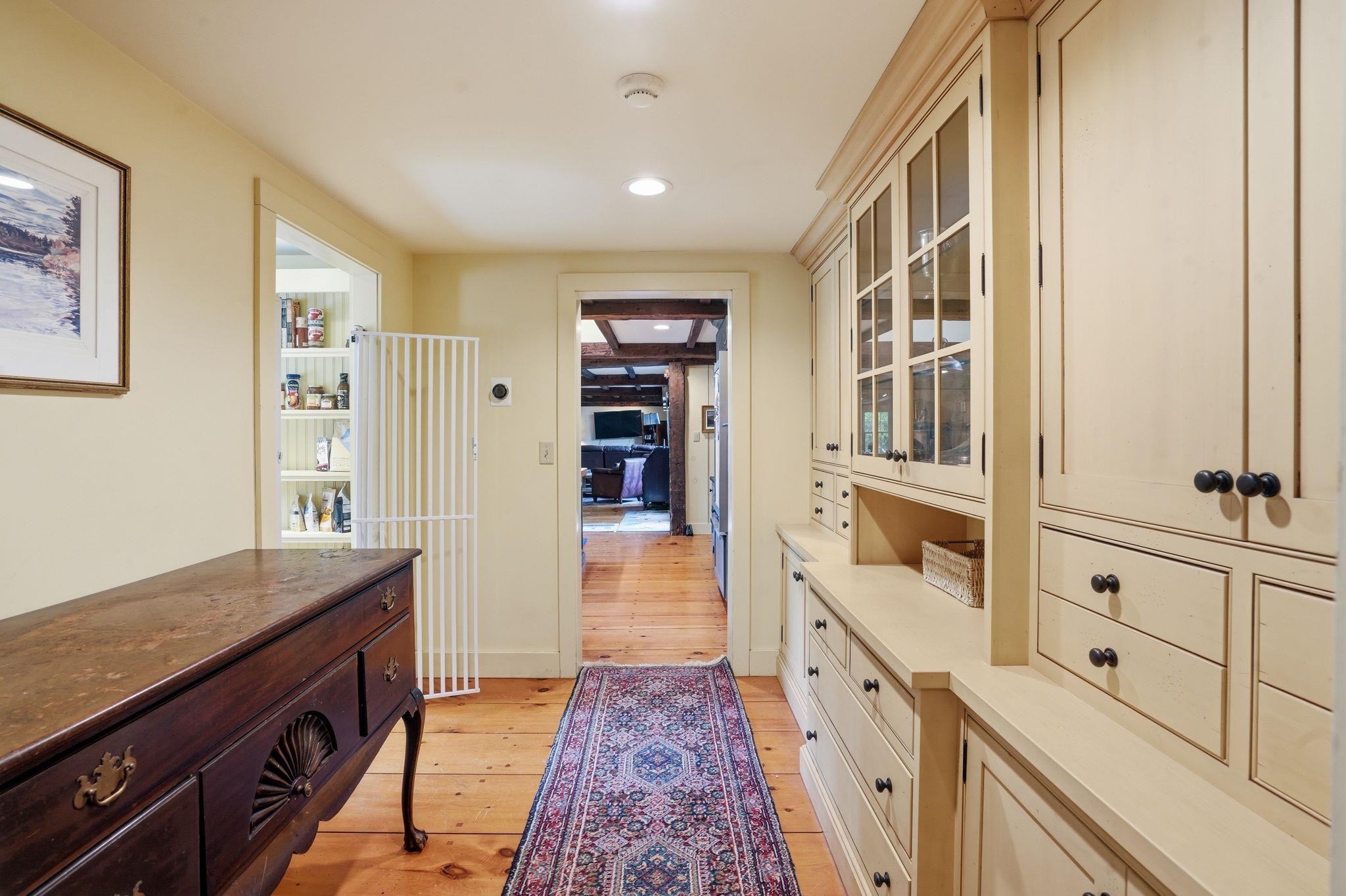 515 E Surry Road Property Photo 37