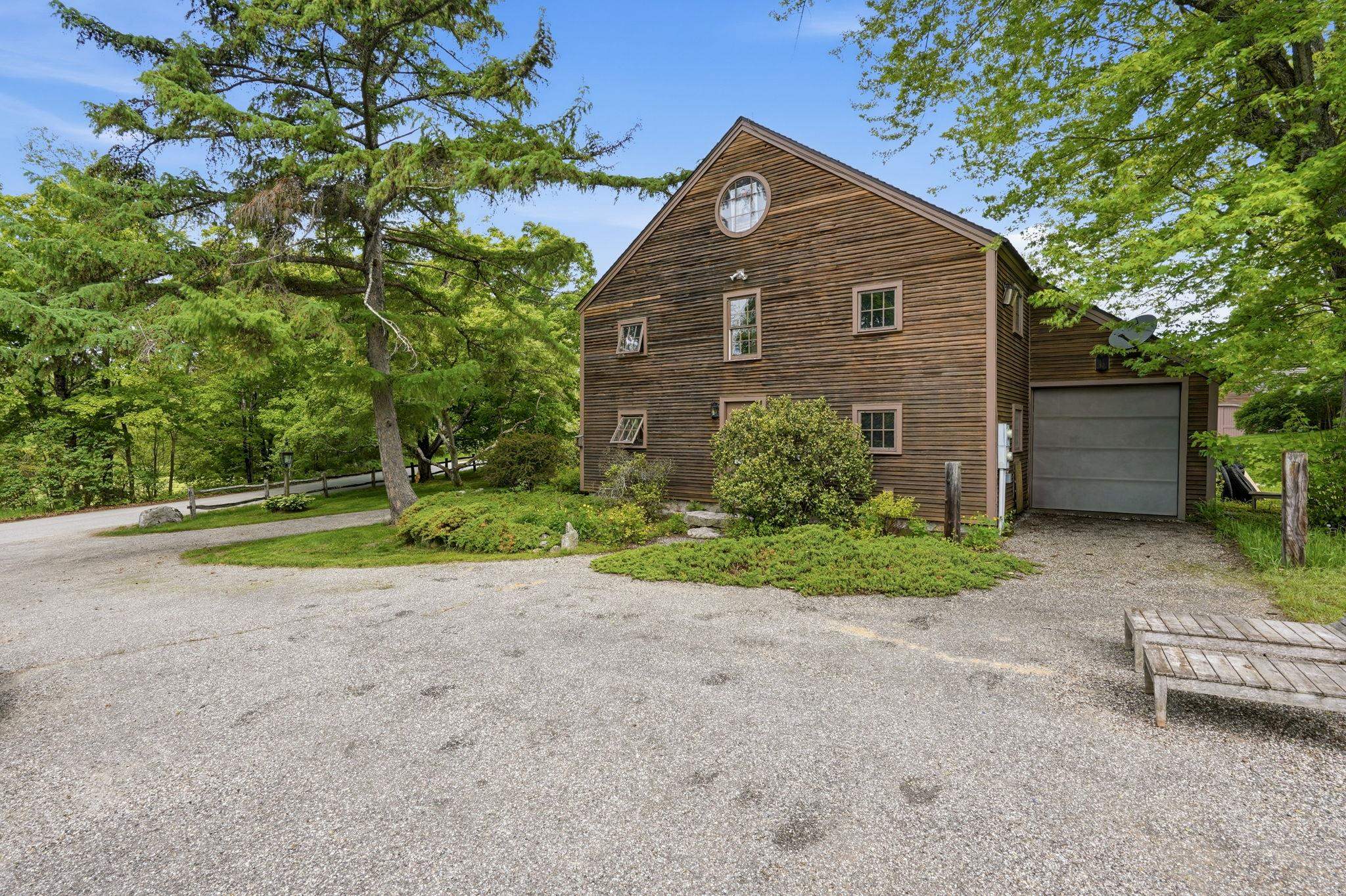 515 E Surry Road Property Photo 40