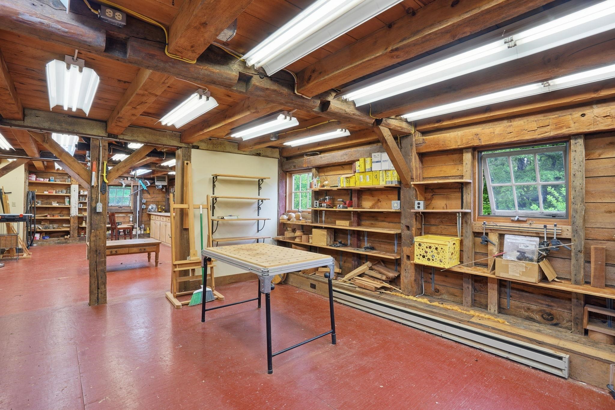 515 E Surry Road Property Photo 44